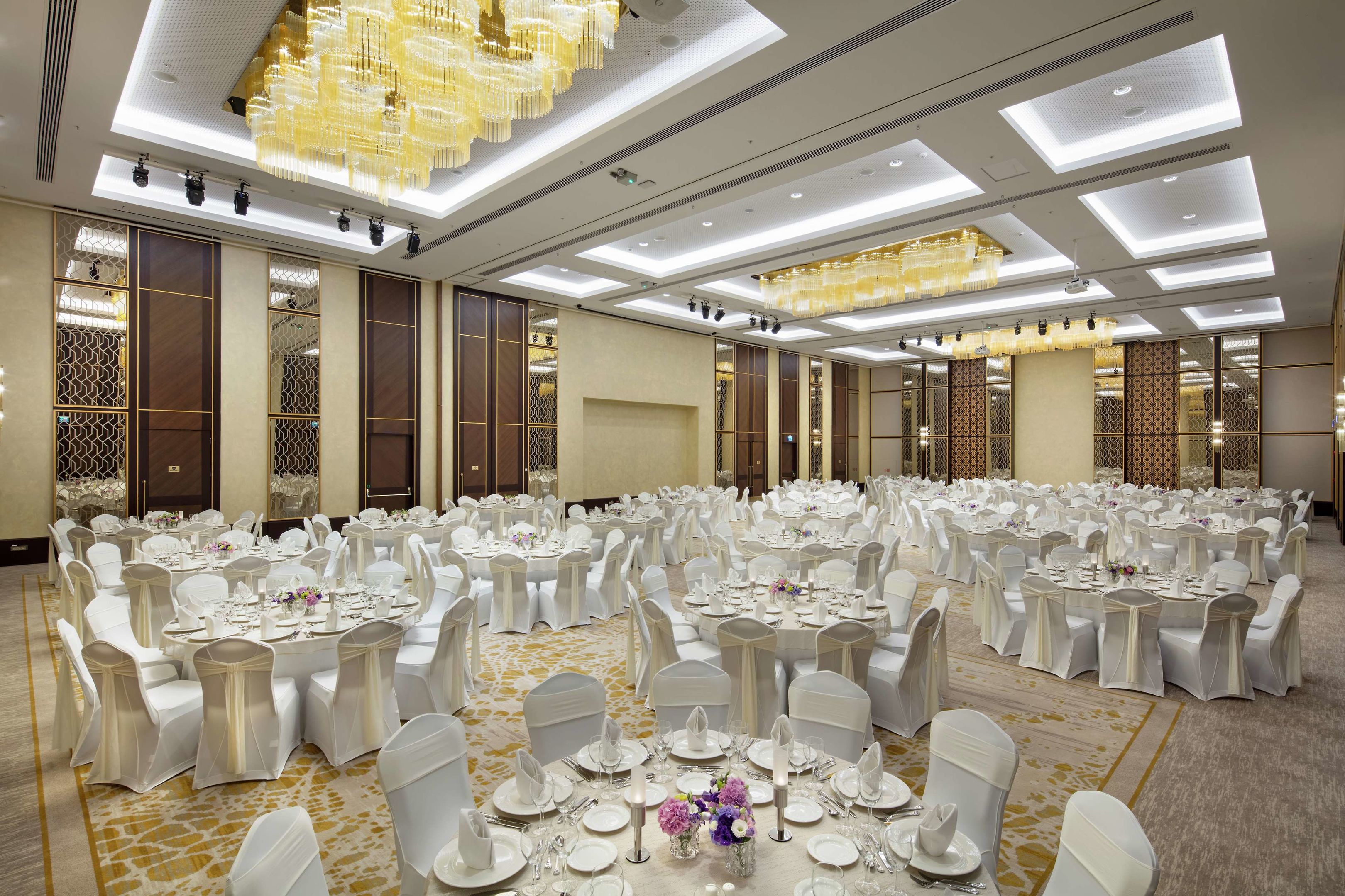 DOUBLE TREE BY HILTON ANTALYA CITY CENTRE