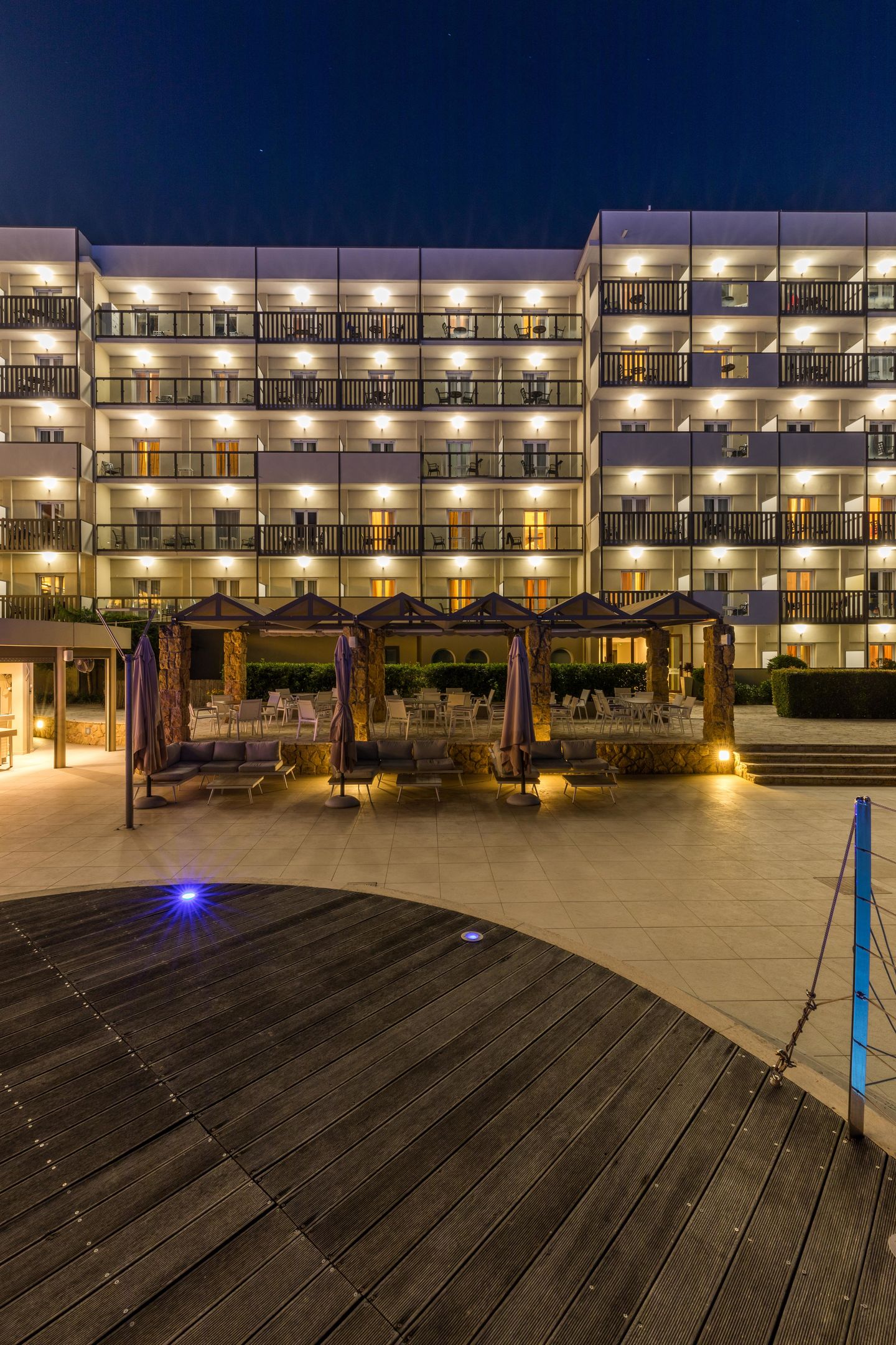 ARITI GRAND HOTEL