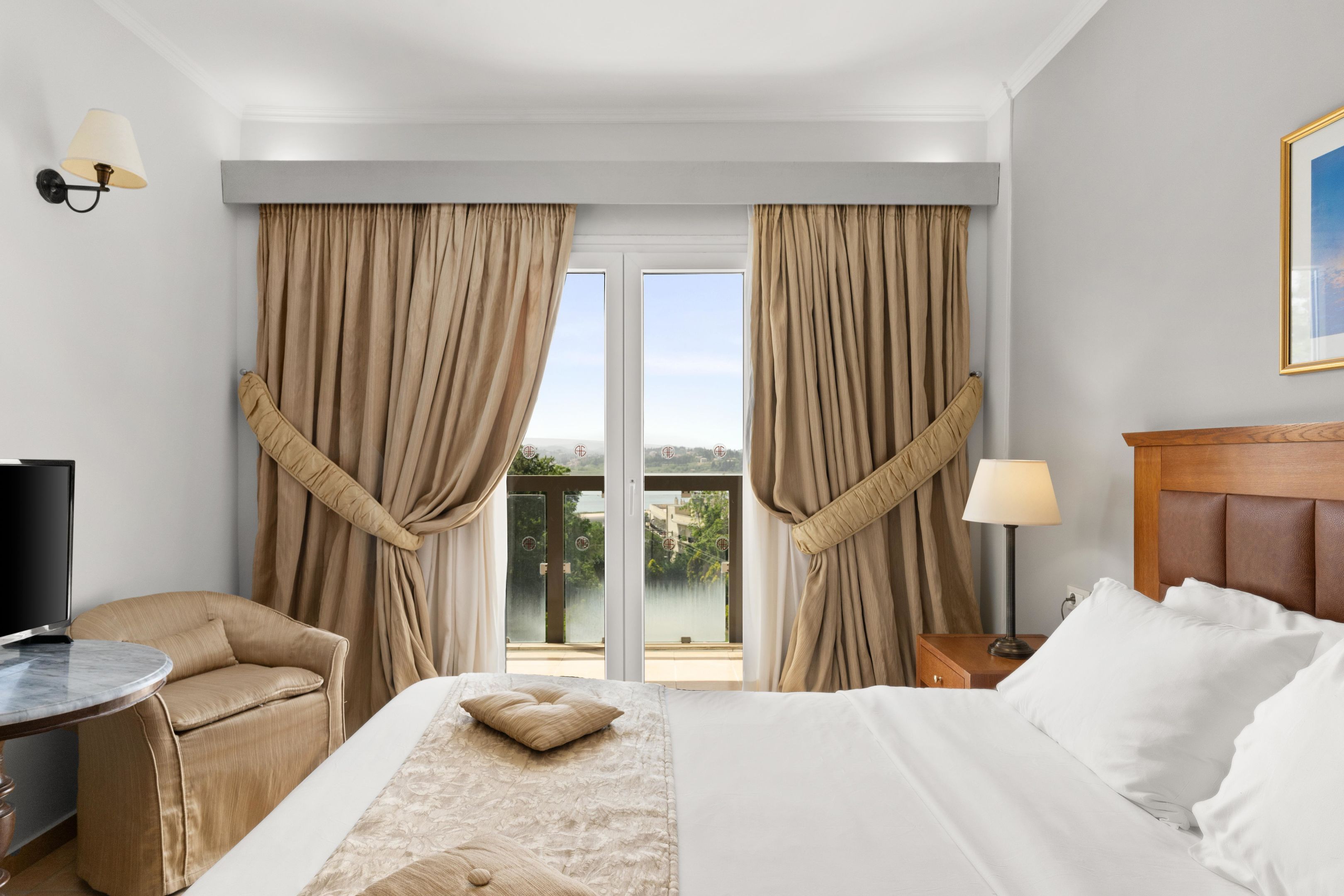 ARITI GRAND HOTEL