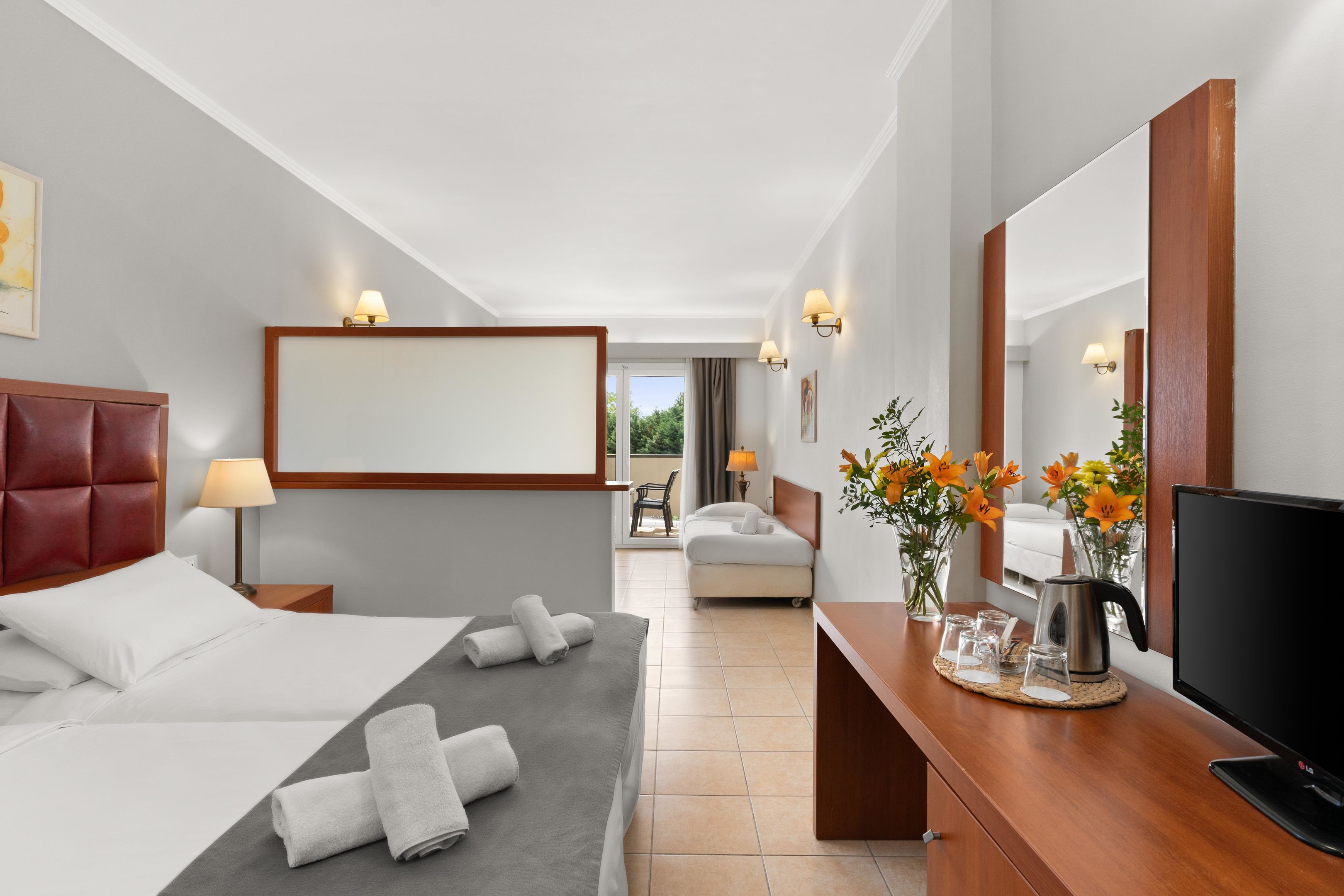 ARITI GRAND HOTEL