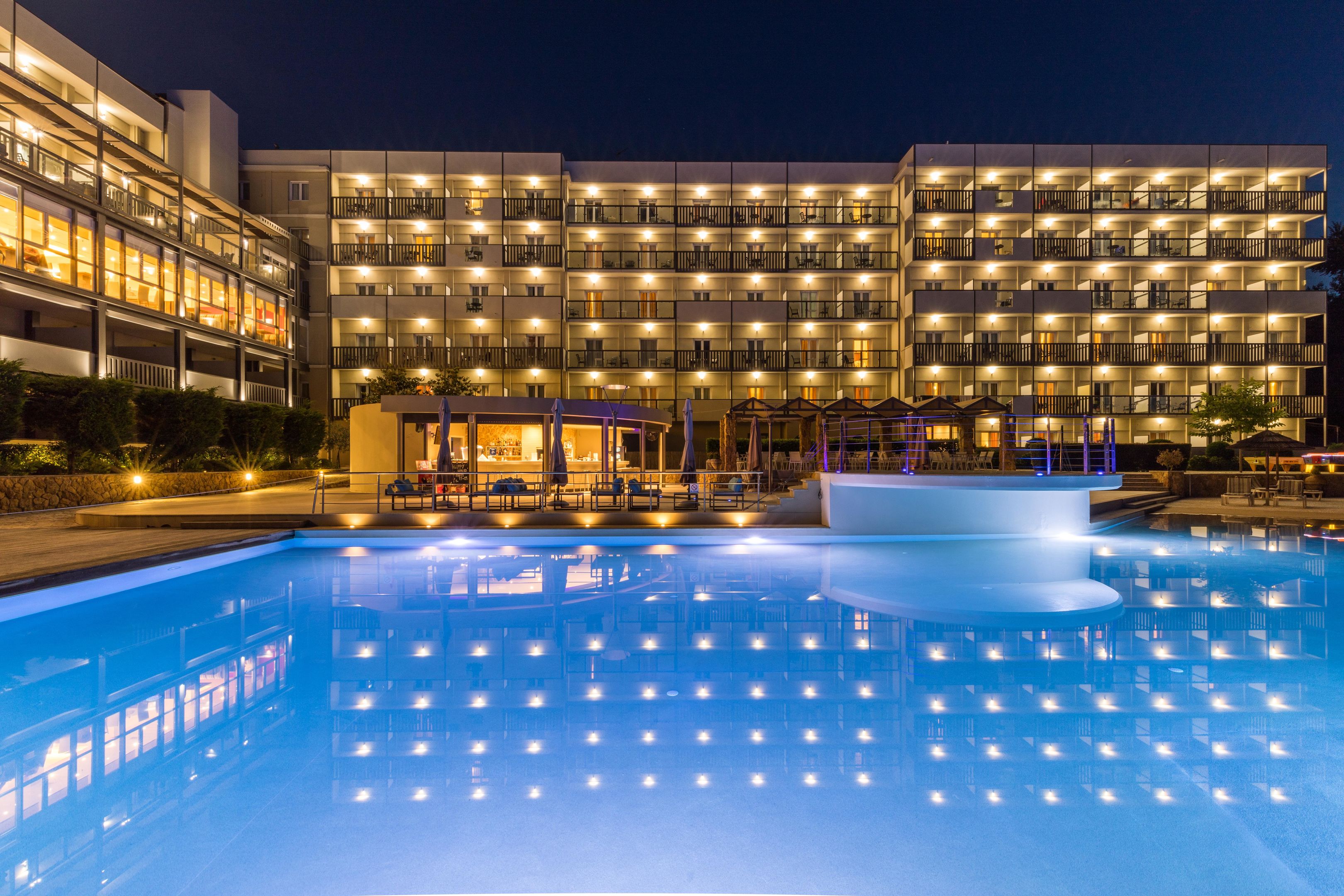 ARITI GRAND HOTEL