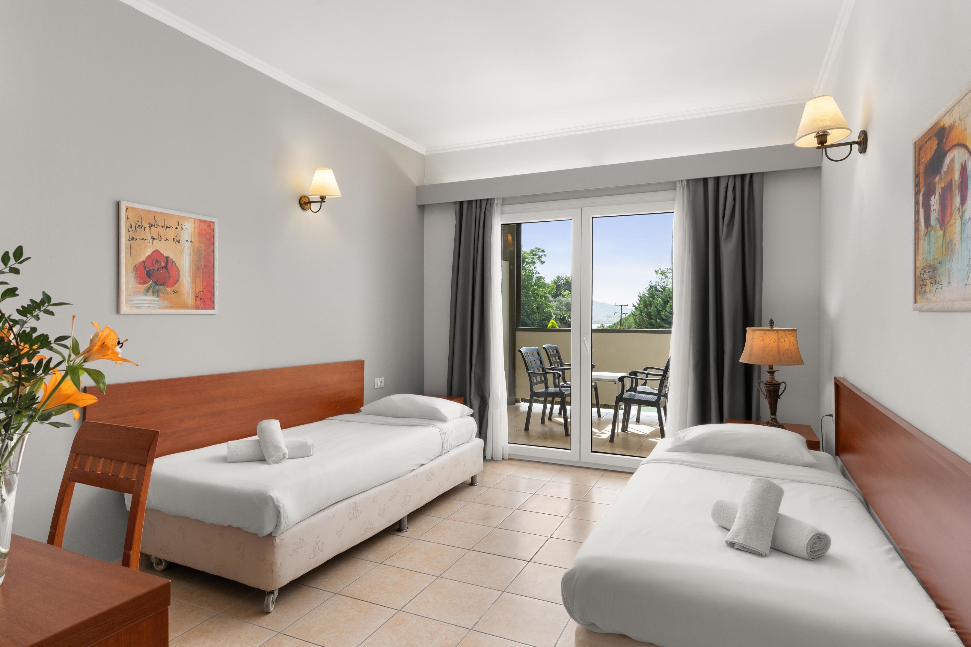 ARITI GRAND HOTEL