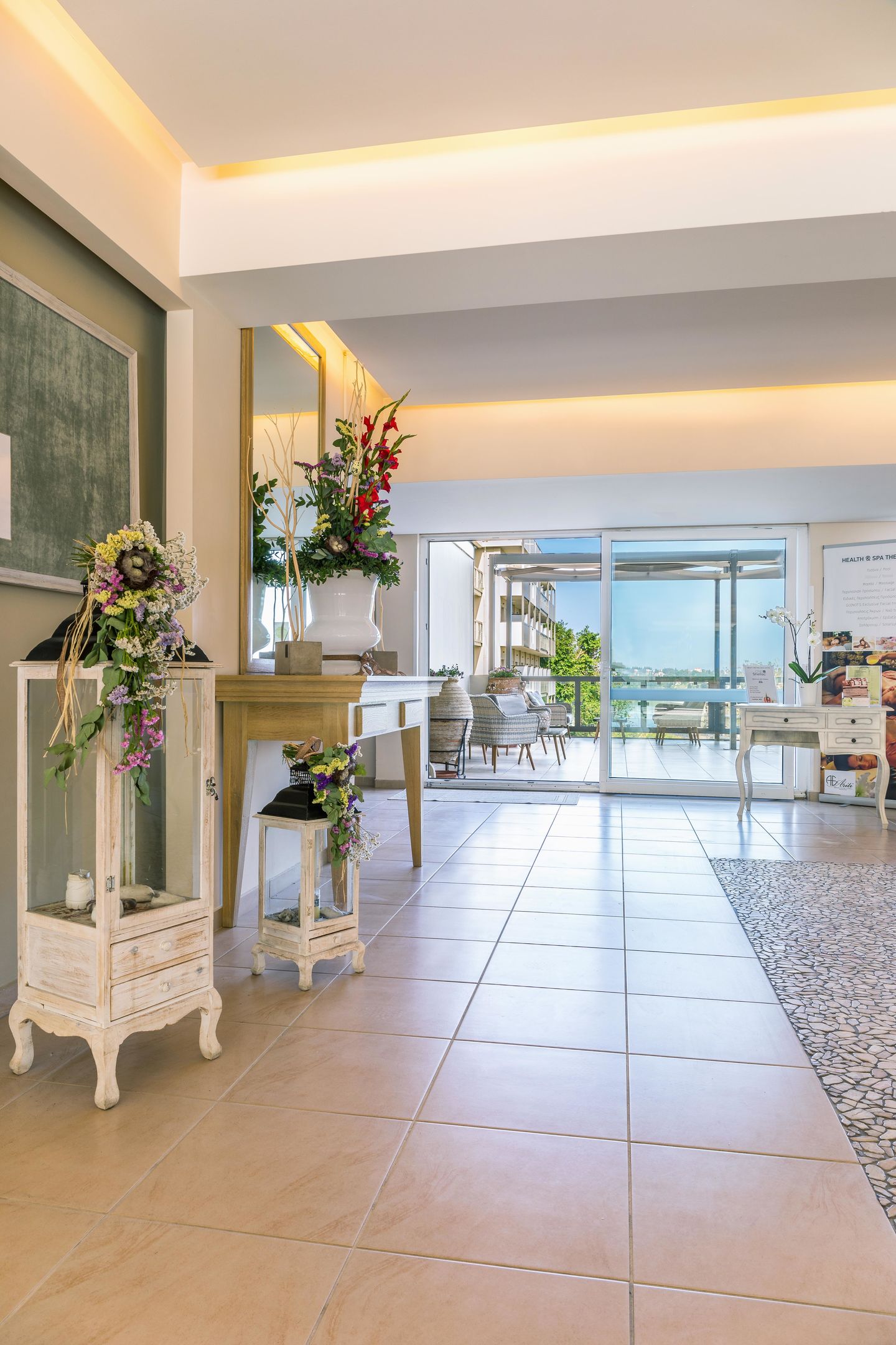 ARITI GRAND HOTEL
