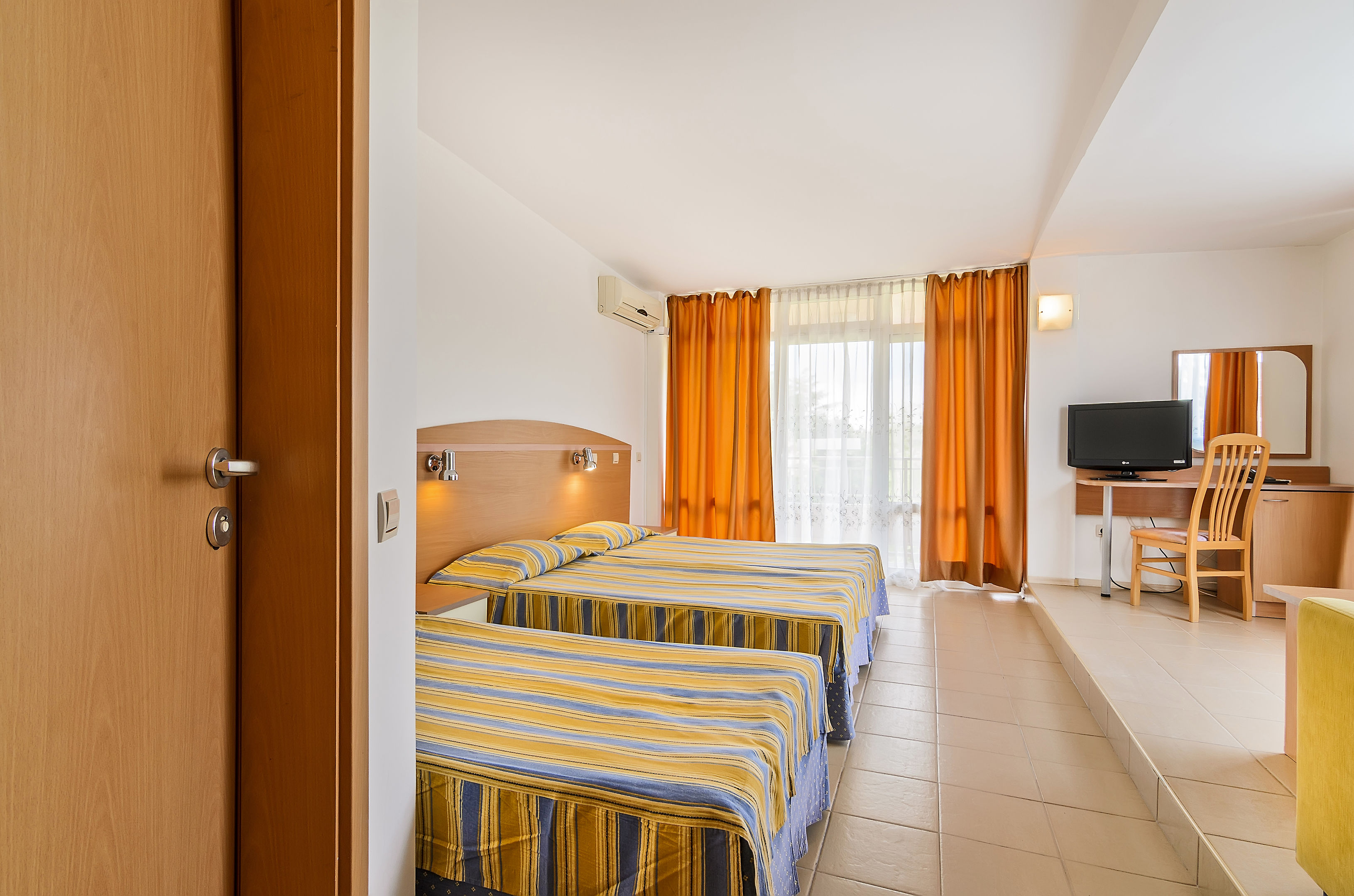 GLORIA HOTEL