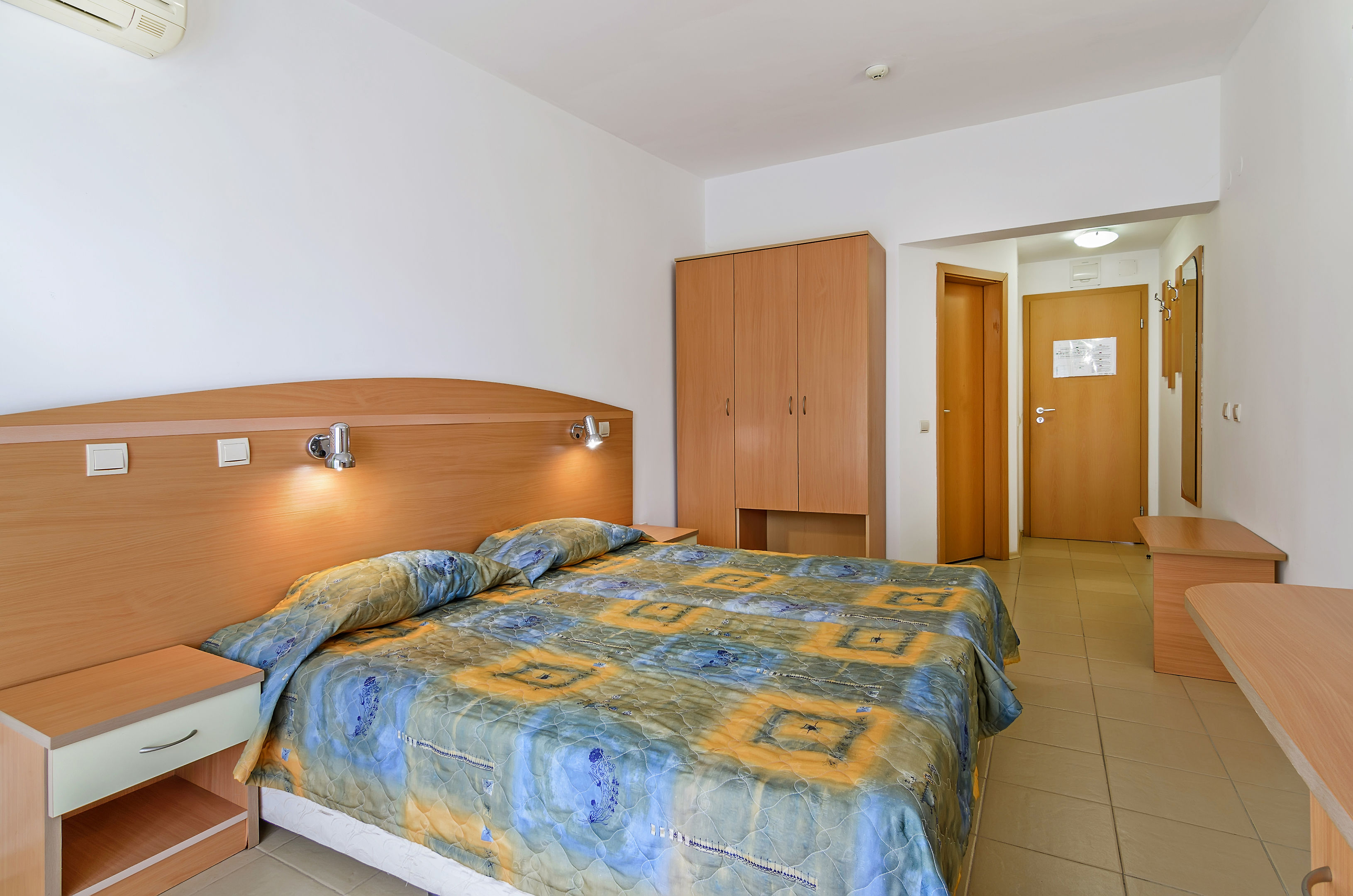 GLORIA HOTEL
