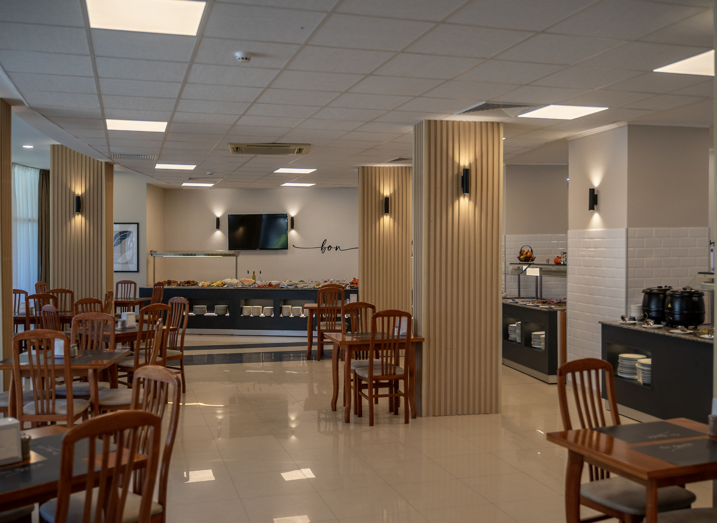 QUEEN NELLY HOTEL