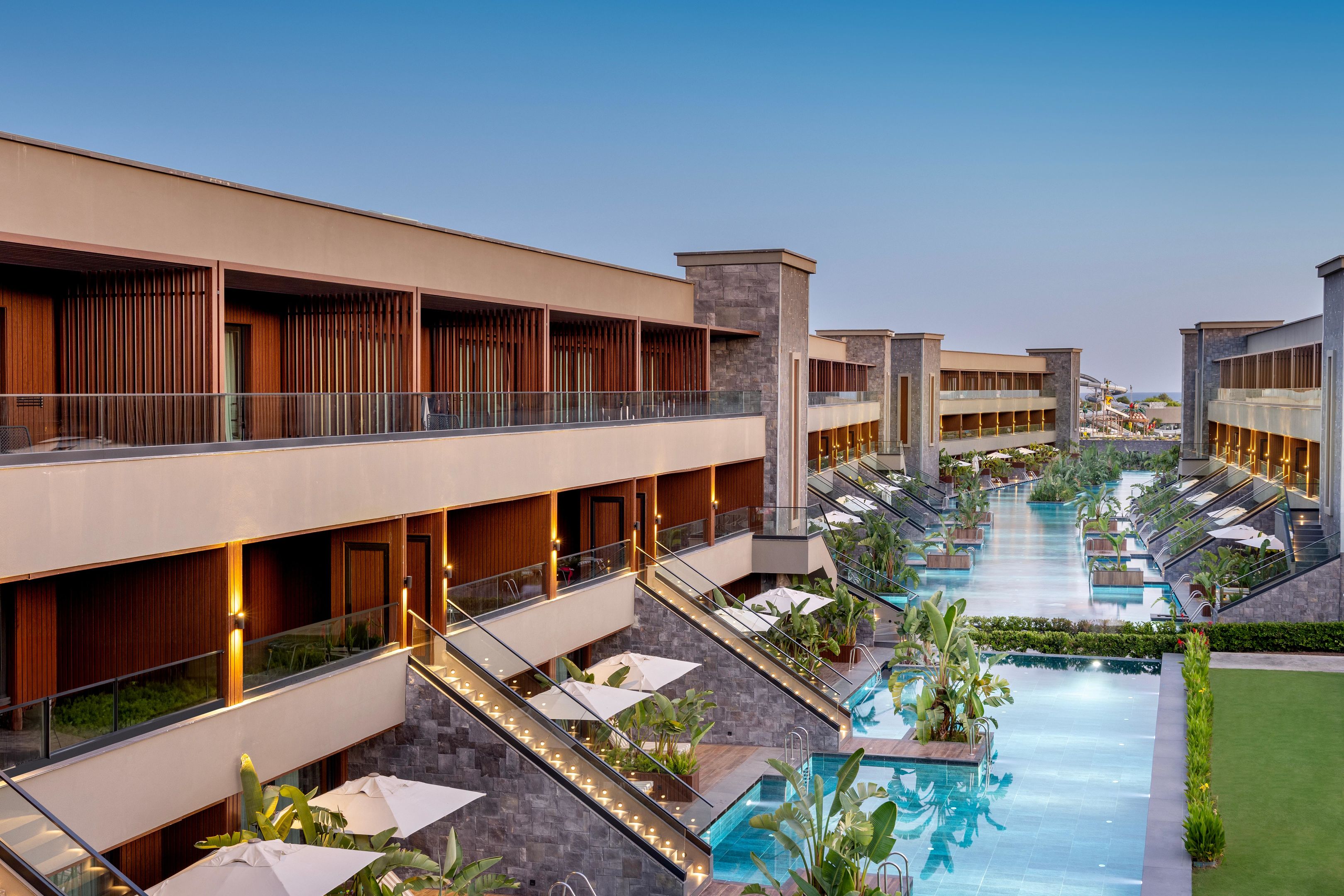 JACARANDA LUXURY RESORT