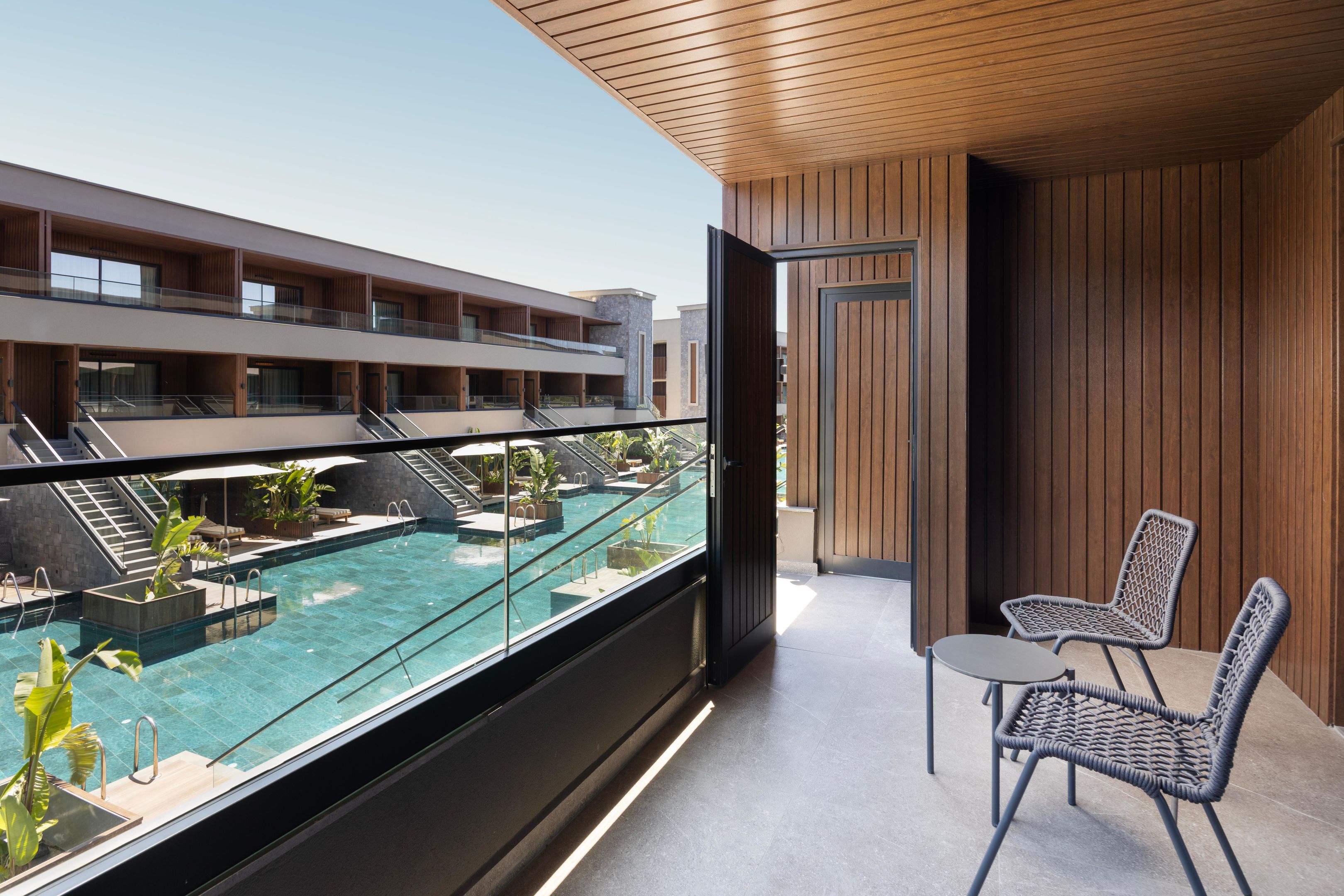 JACARANDA LUXURY RESORT