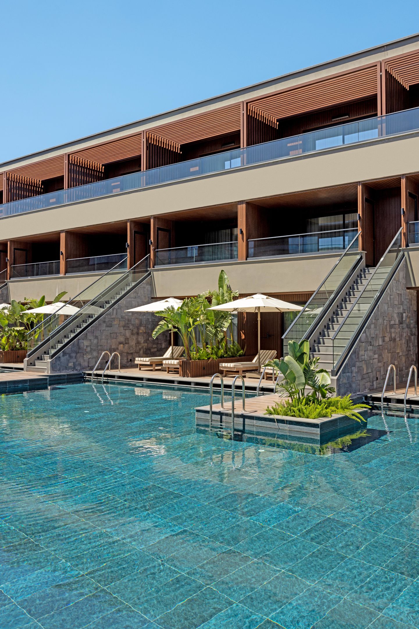 JACARANDA LUXURY RESORT
