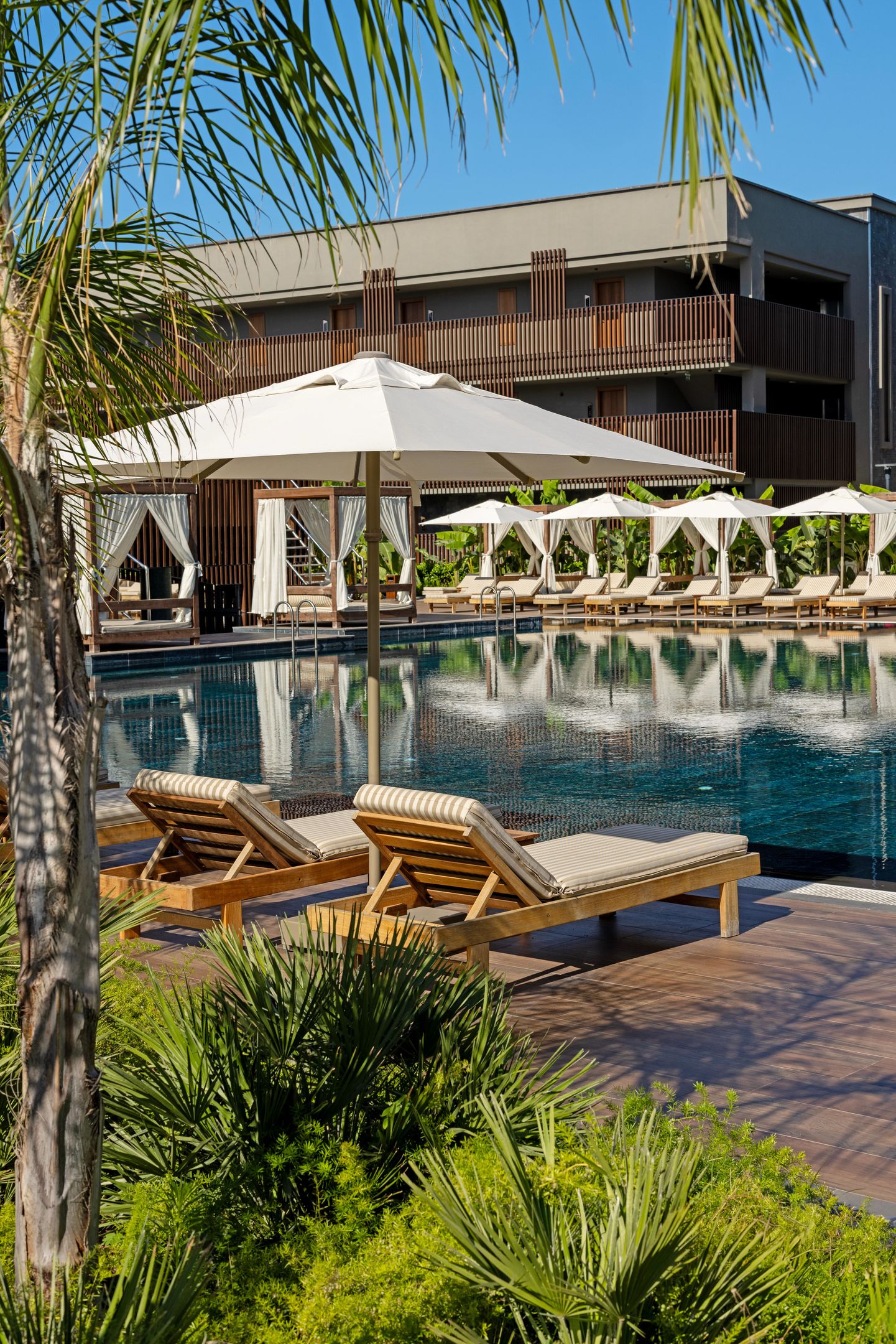 JACARANDA LUXURY RESORT