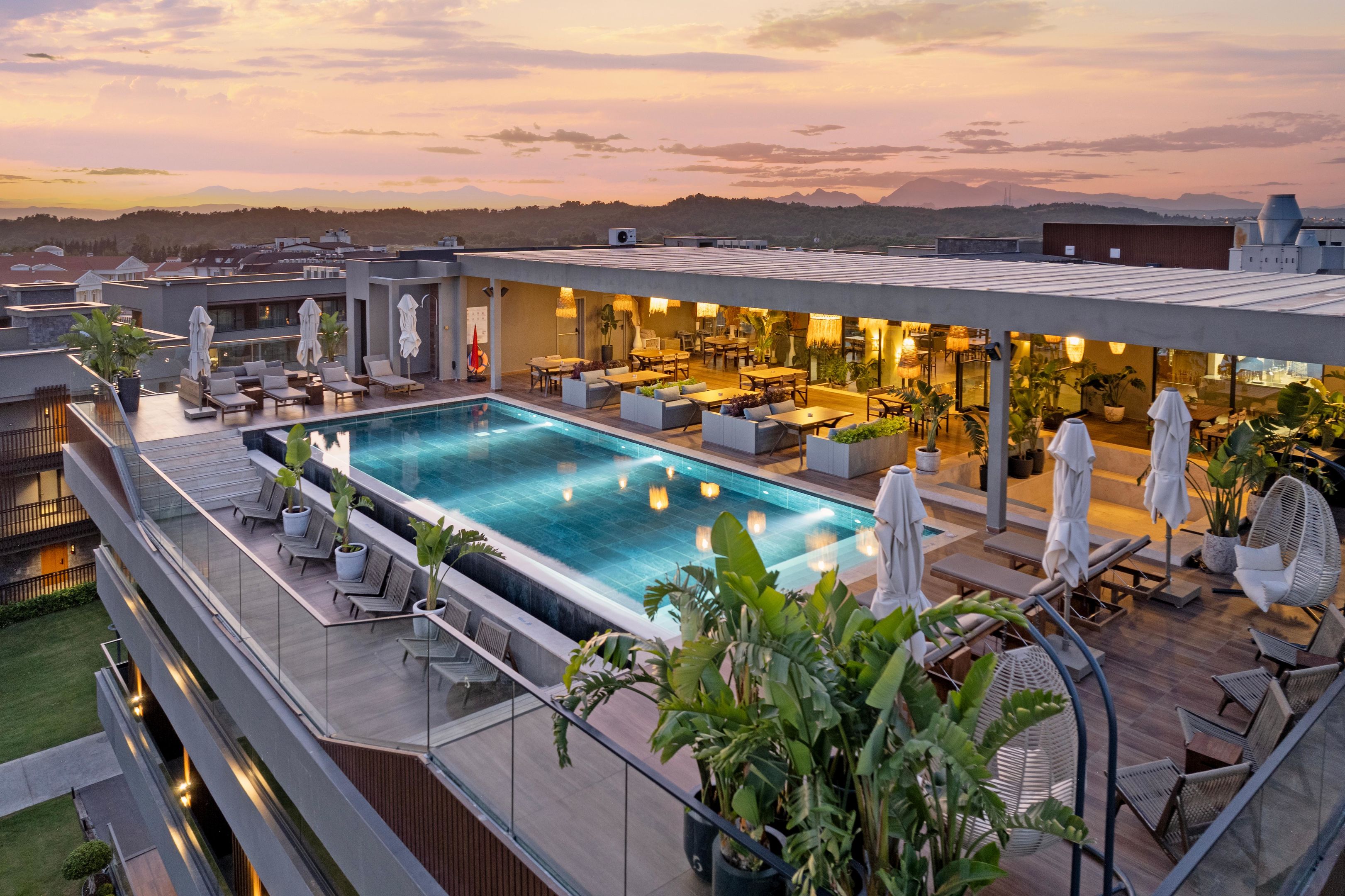 JACARANDA LUXURY RESORT