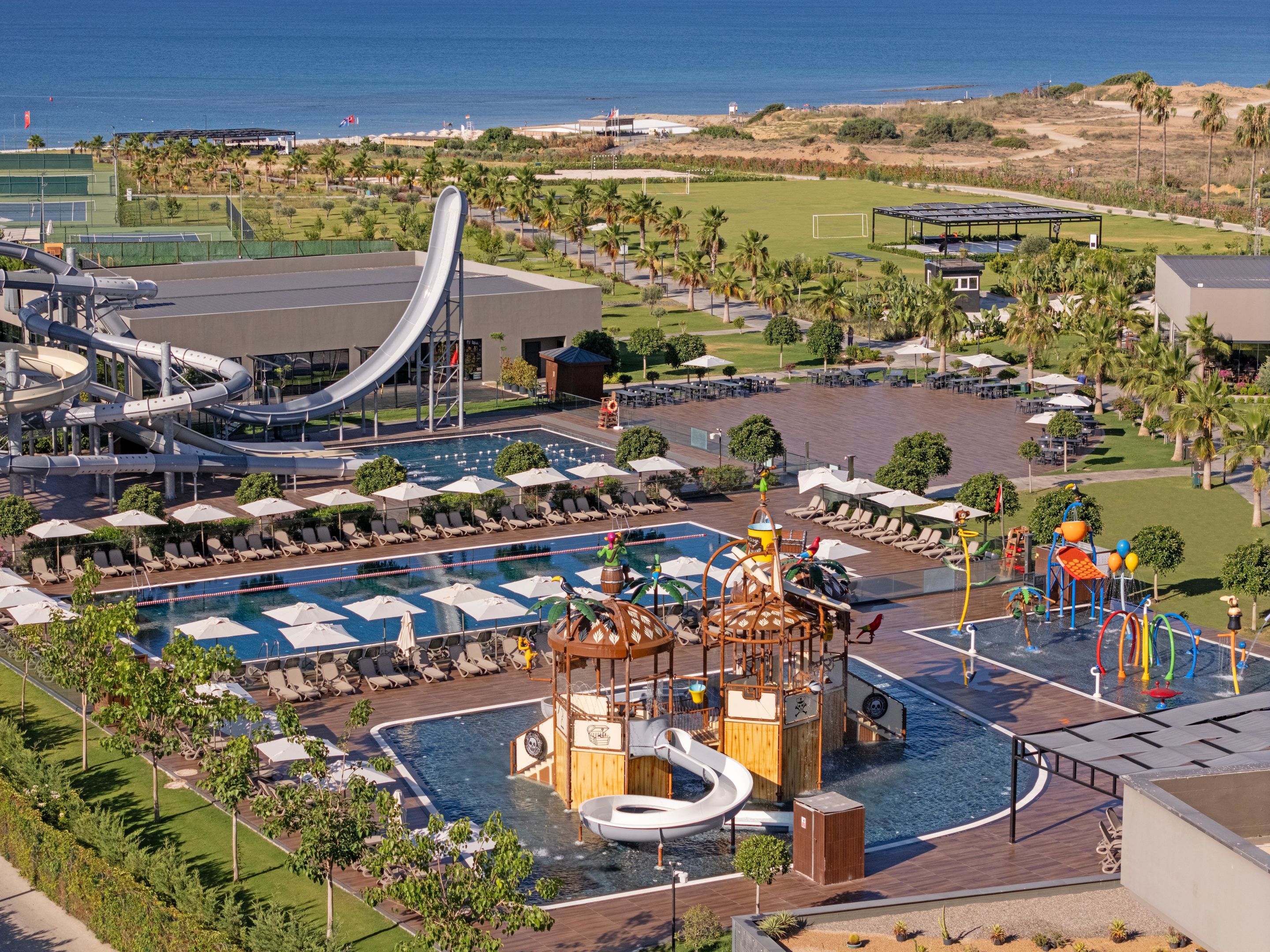 JACARANDA LUXURY RESORT