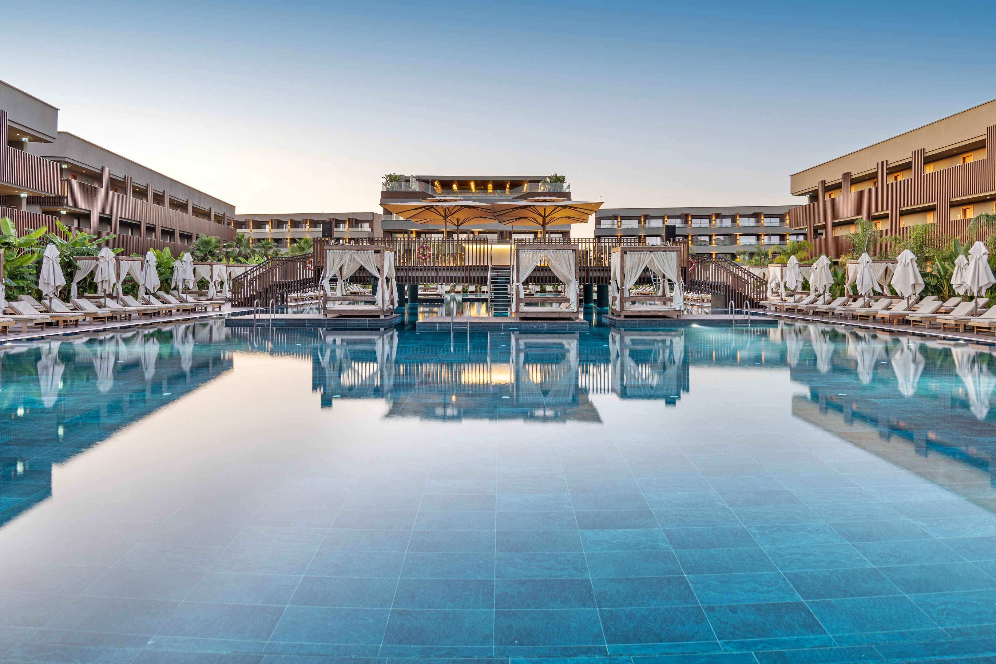 JACARANDA LUXURY RESORT