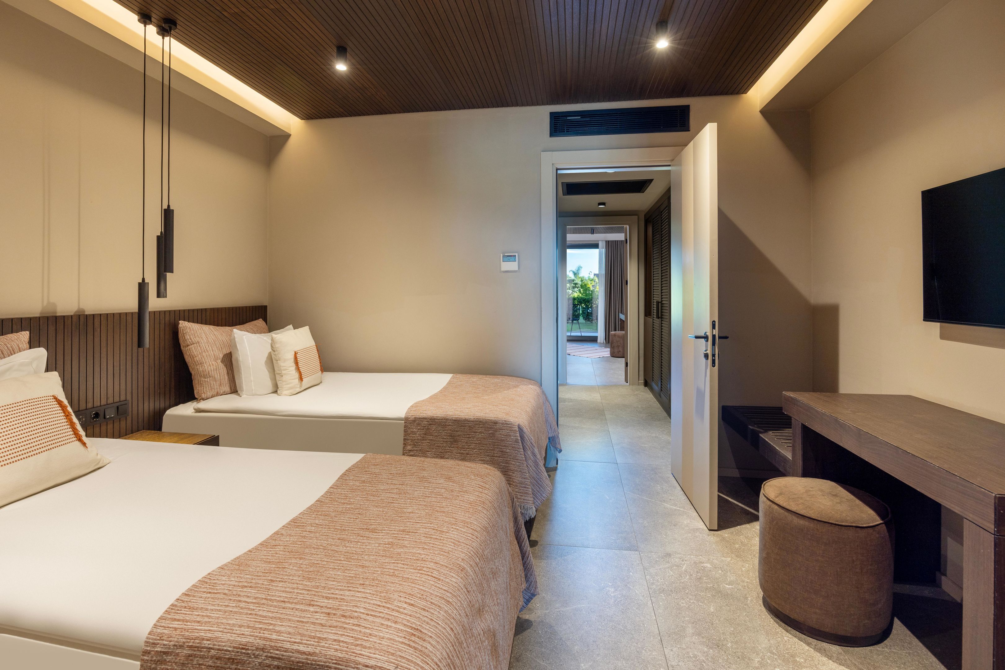 JACARANDA LUXURY RESORT