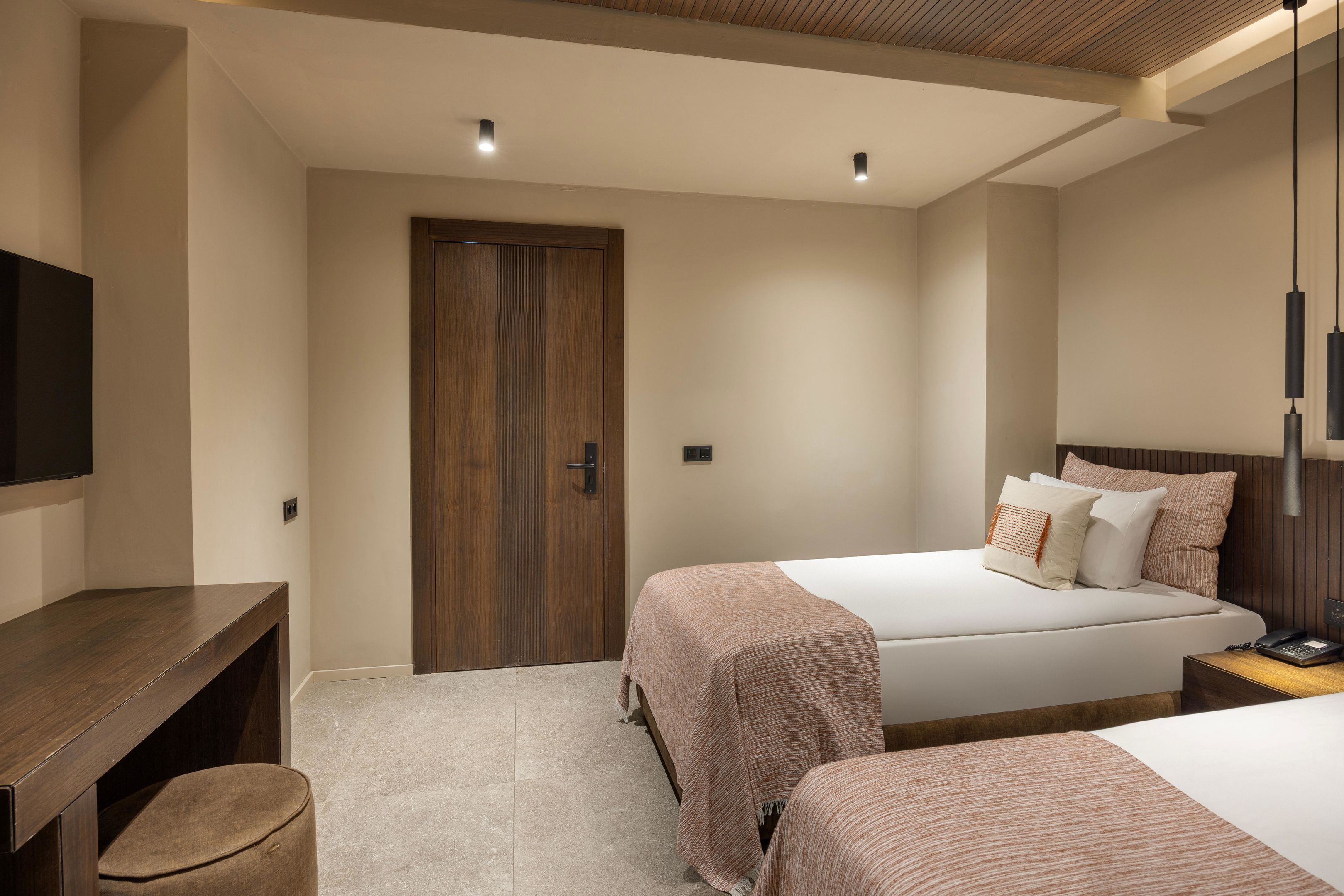 JACARANDA LUXURY RESORT