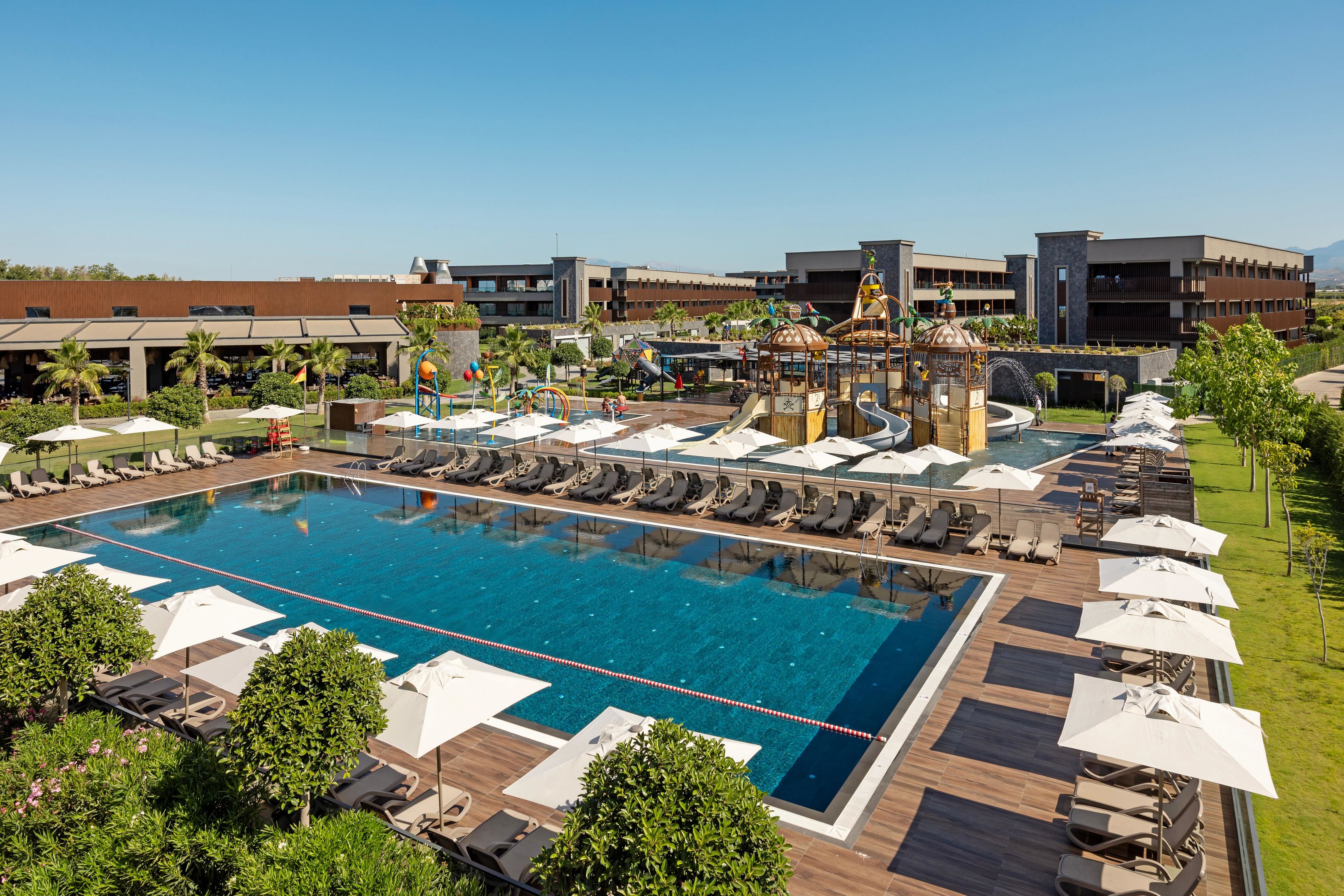JACARANDA LUXURY RESORT