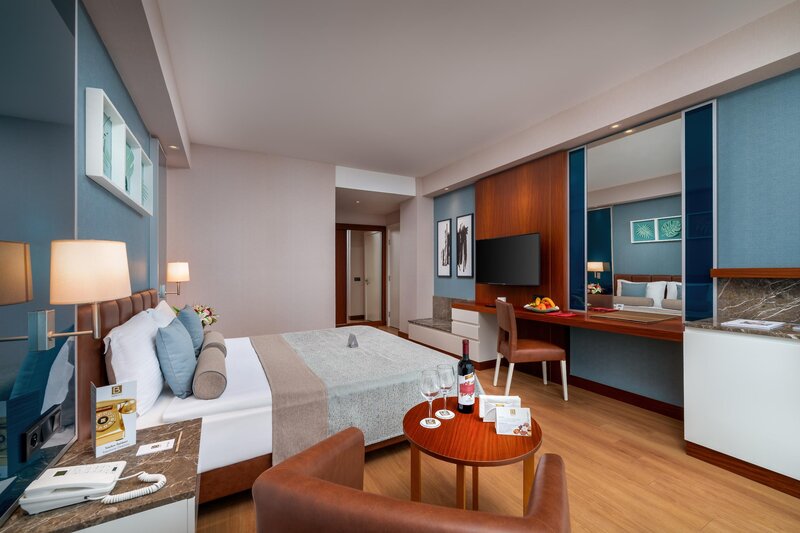 BAIA HOTEL LARA