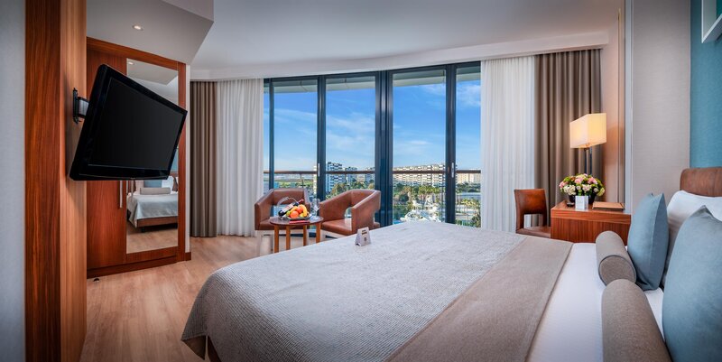 BAIA HOTEL LARA