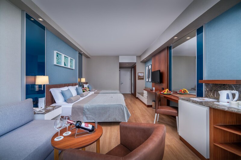 BAIA HOTEL LARA