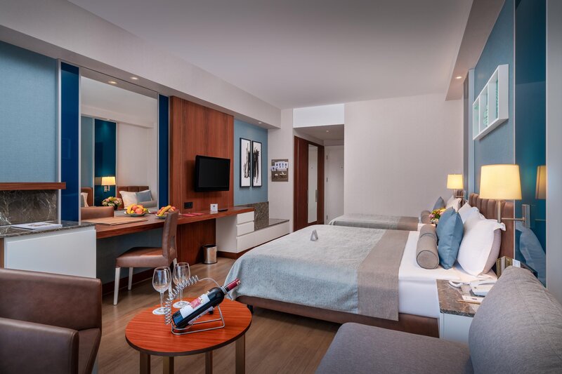 BAIA HOTEL LARA