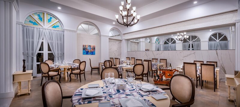 BAIA HOTEL LARA