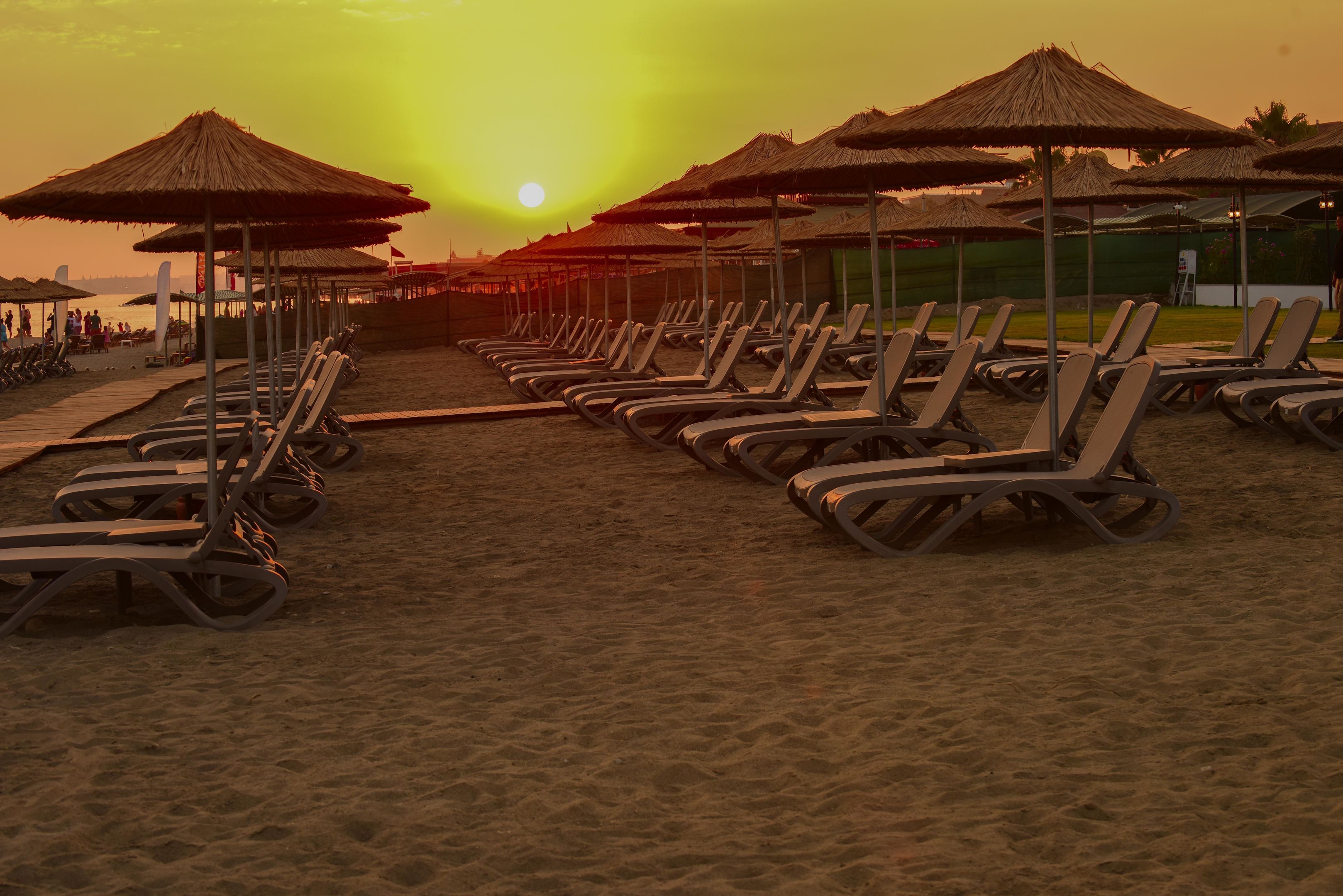 SERENITY QUEEN HOTEL