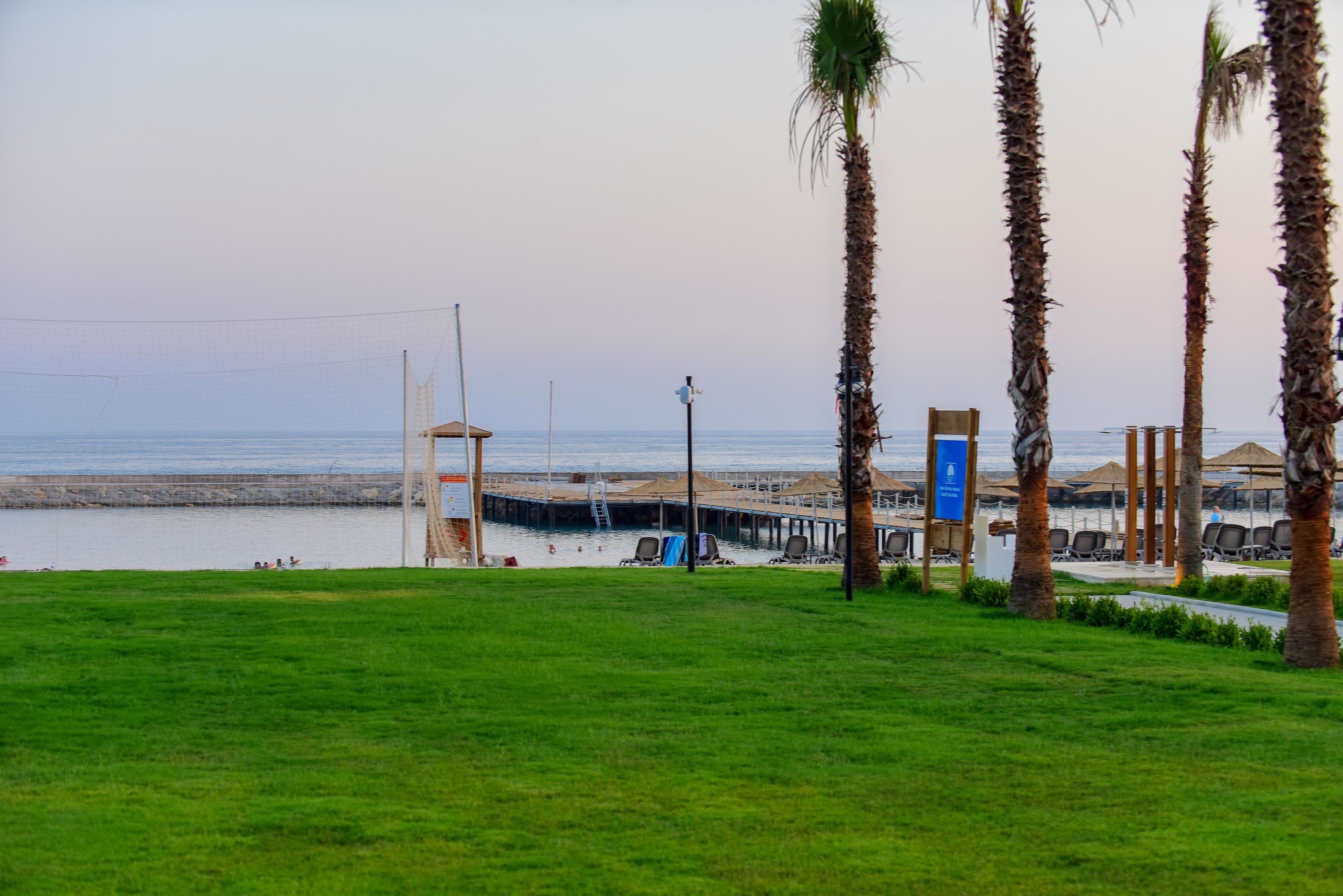 SERENITY QUEEN HOTEL
