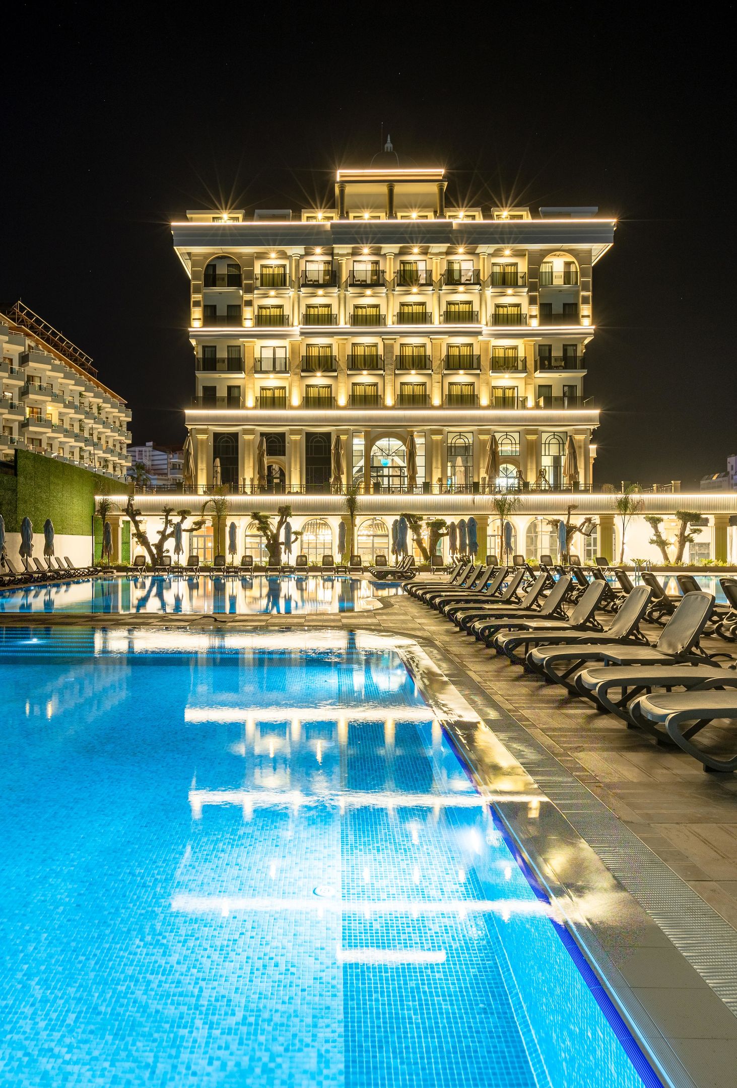 SERENITY QUEEN HOTEL