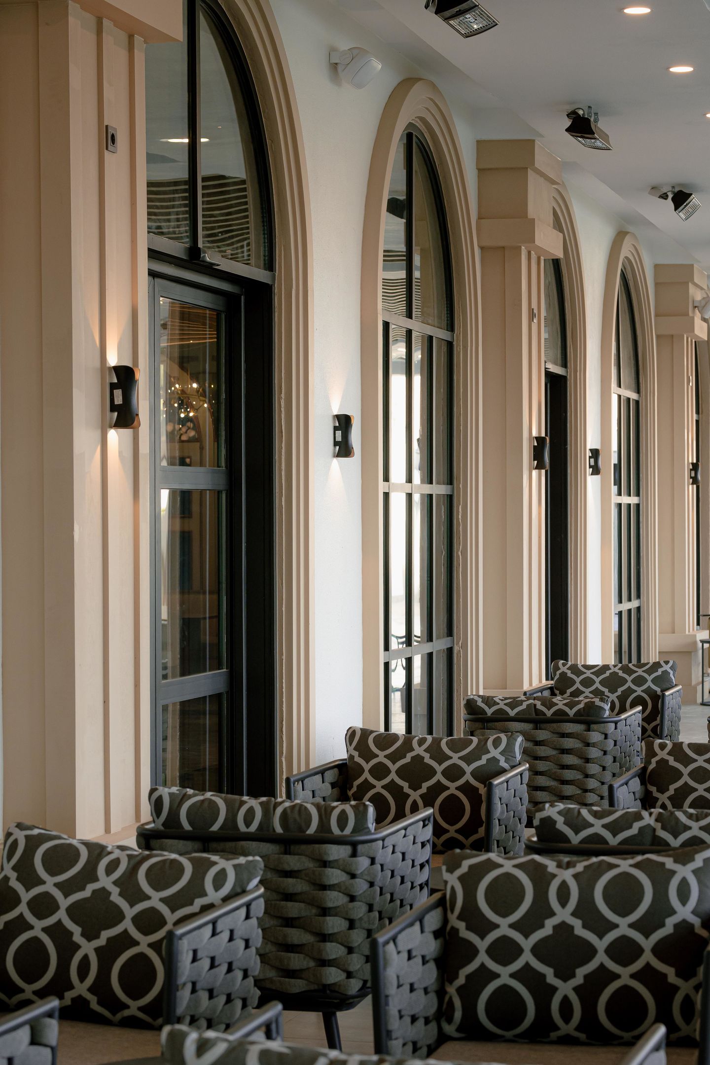 SERENITY QUEEN HOTEL