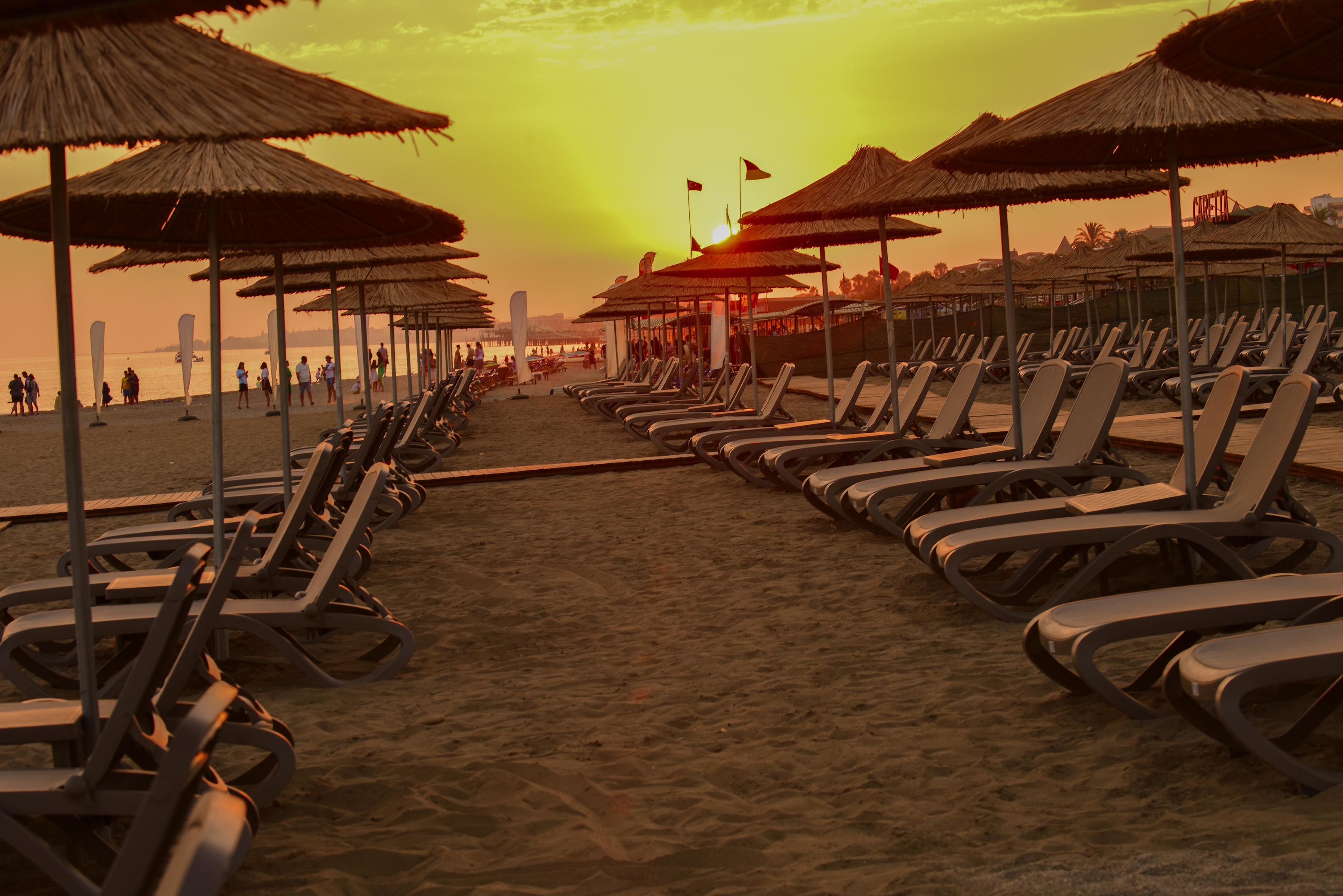 SERENITY QUEEN HOTEL