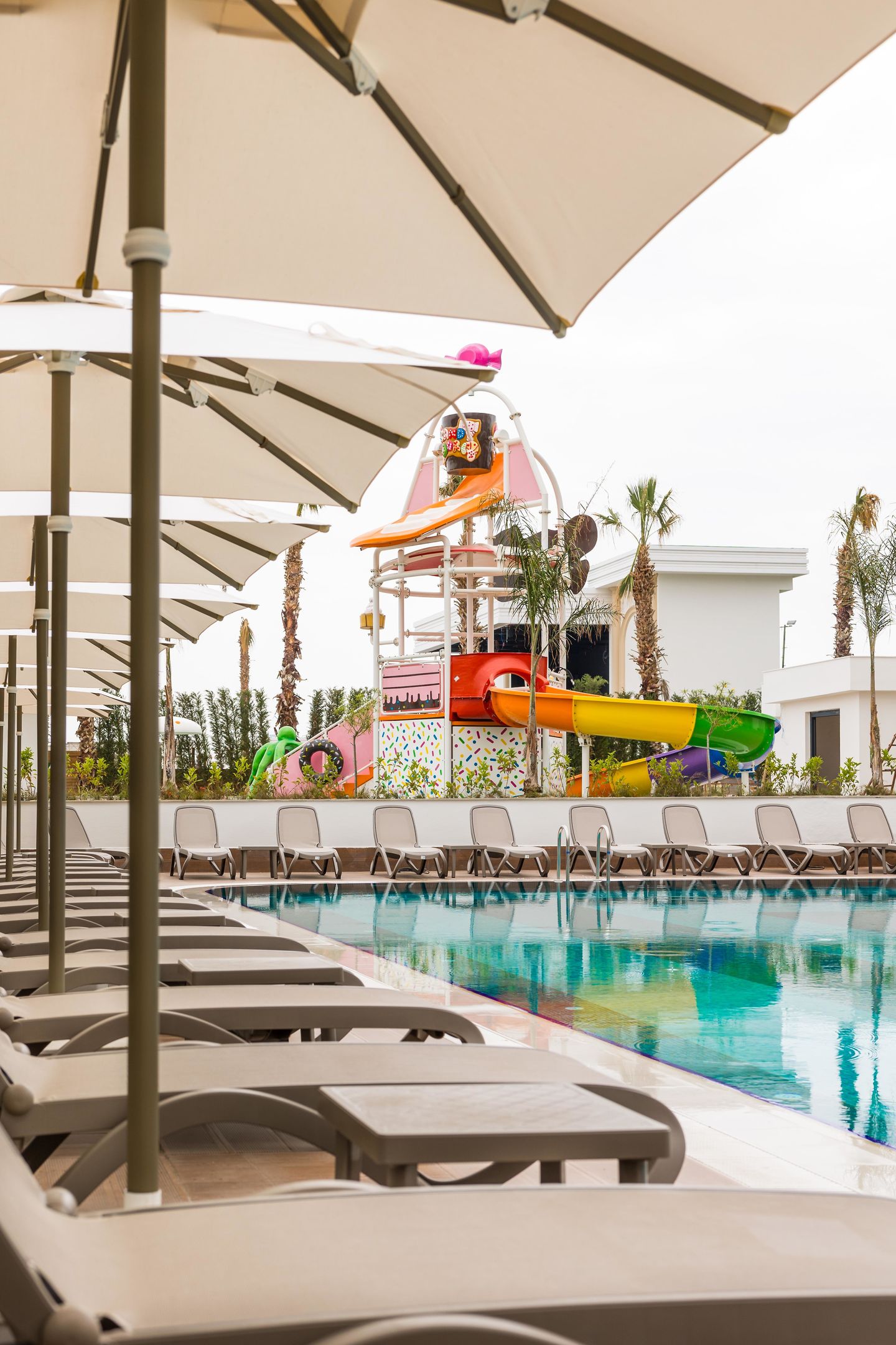 SERENITY QUEEN HOTEL