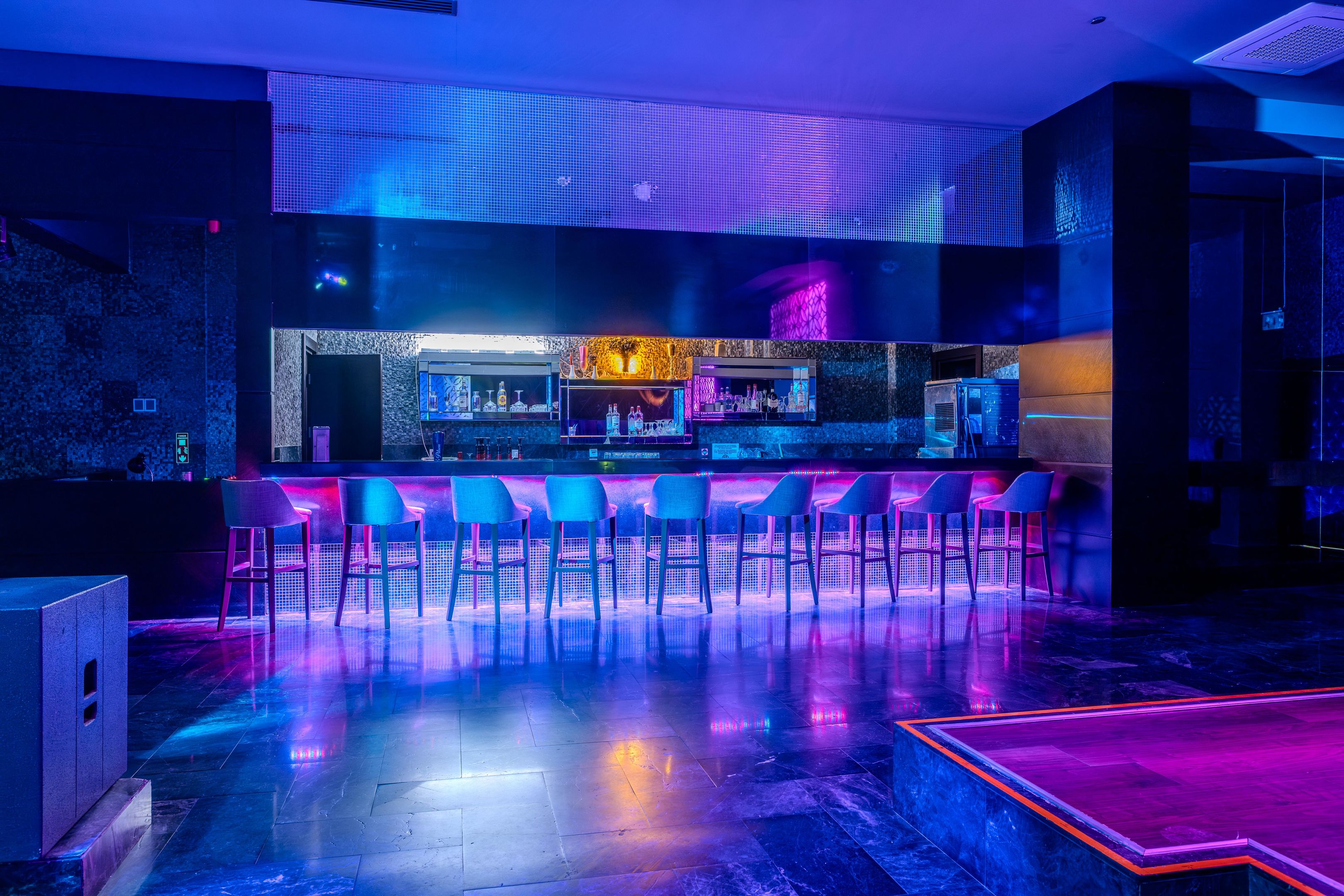 MELAS HOTEL LARA