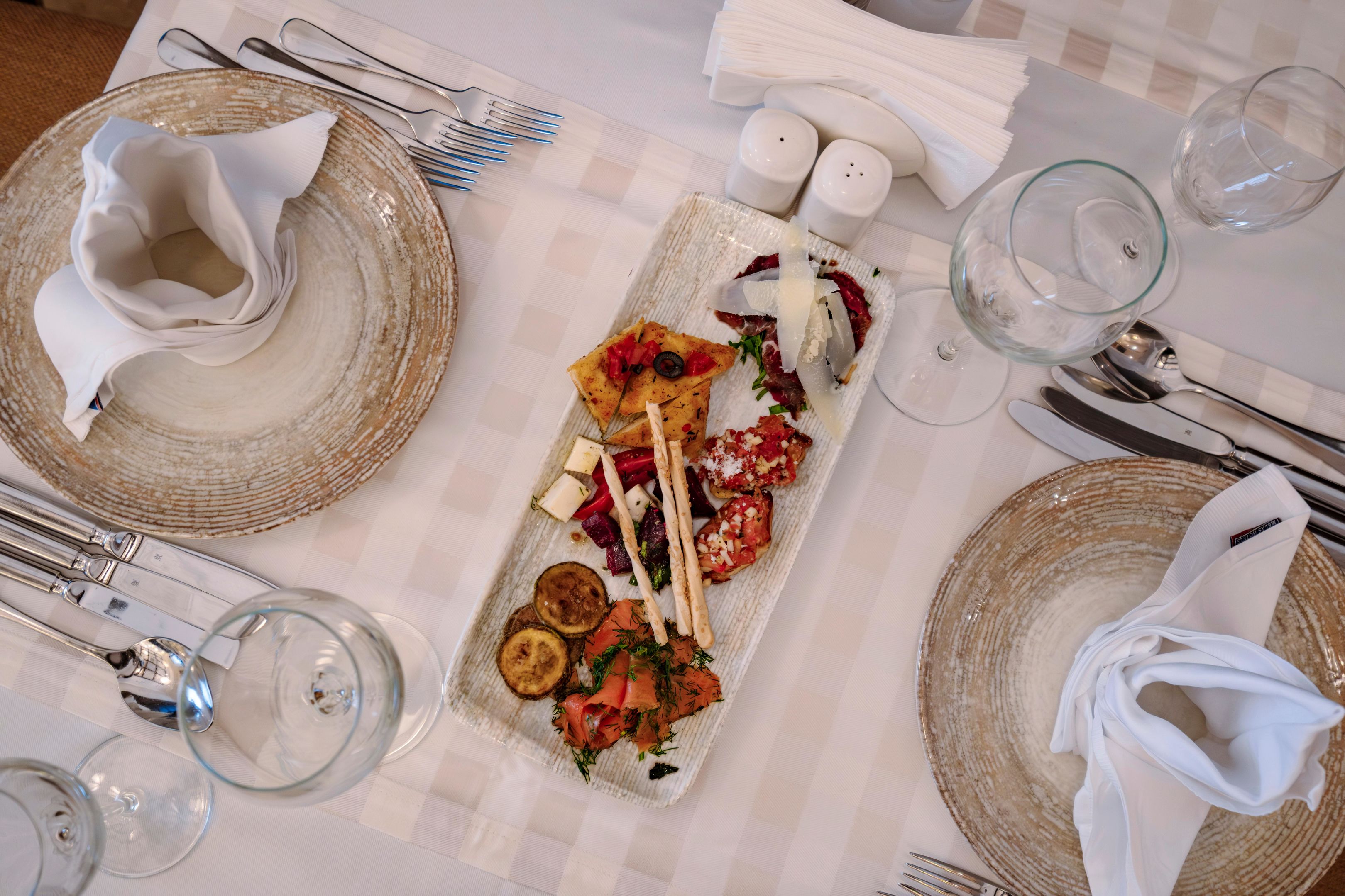 MELAS HOTEL LARA