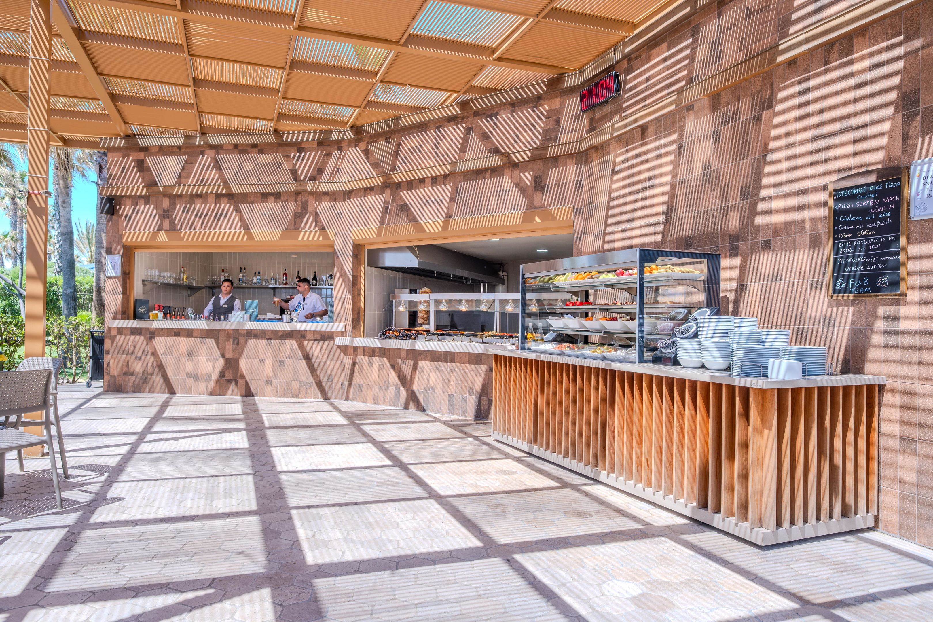 MELAS HOTEL LARA