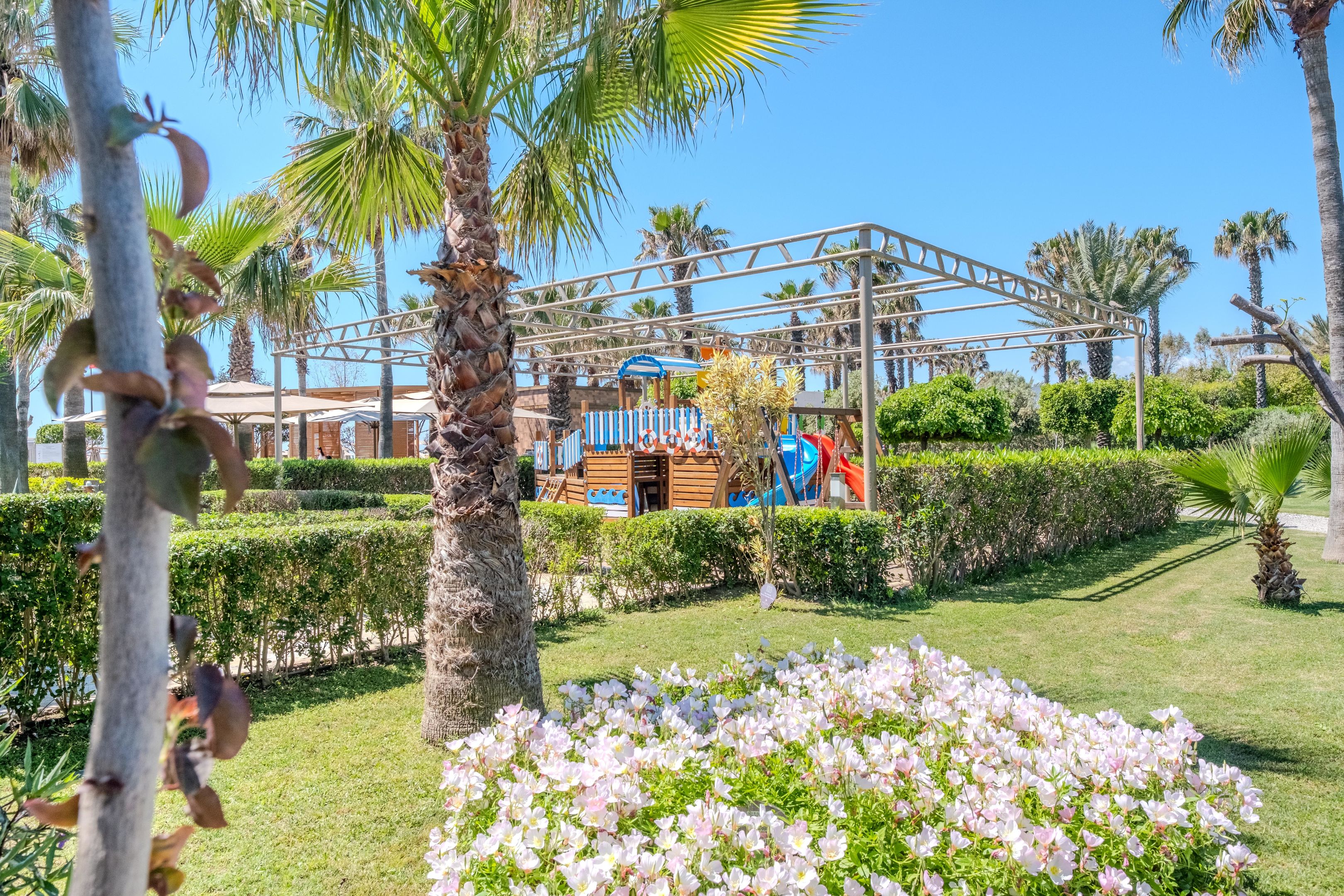 MELAS HOTEL LARA