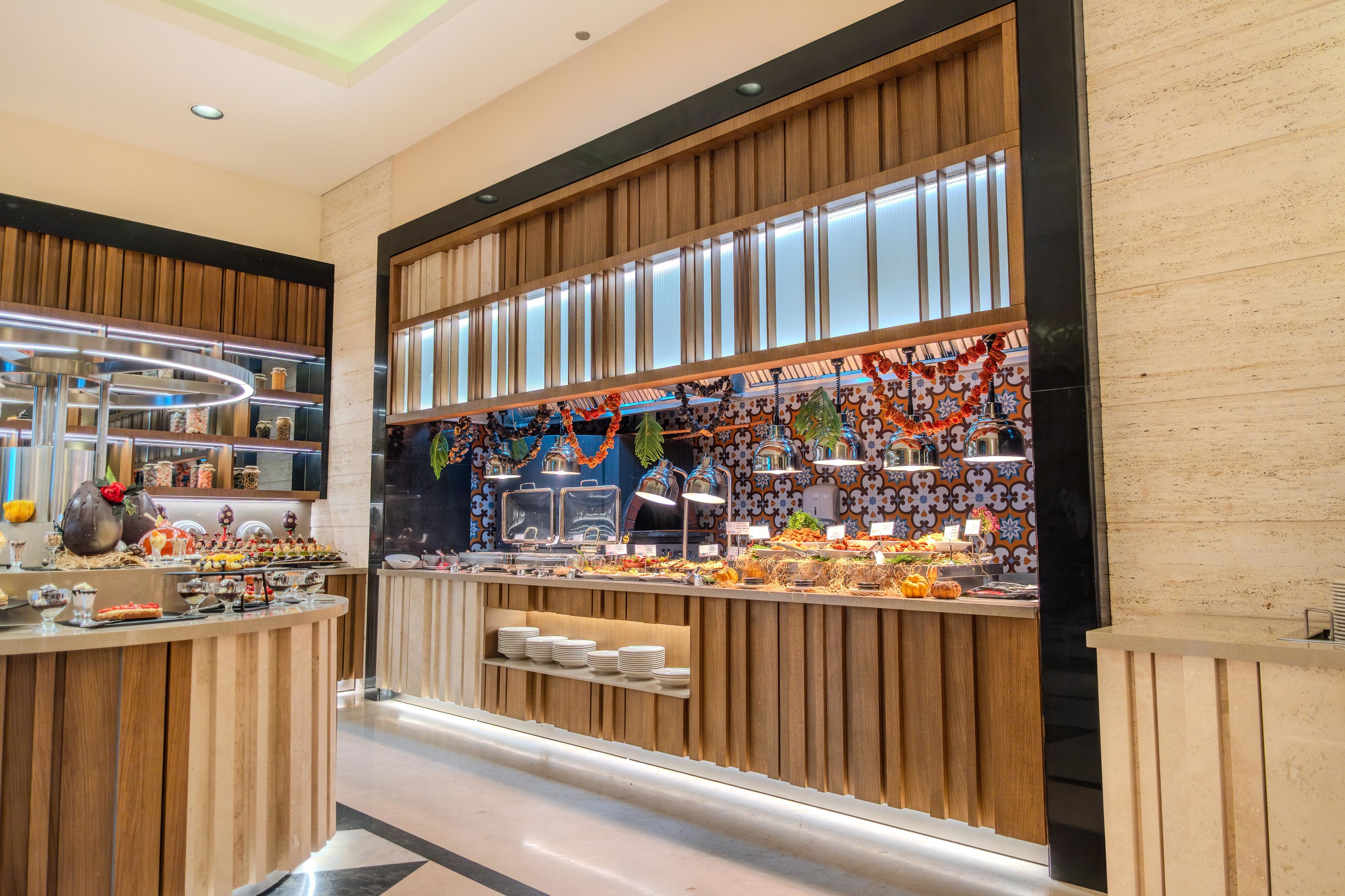 MELAS HOTEL LARA
