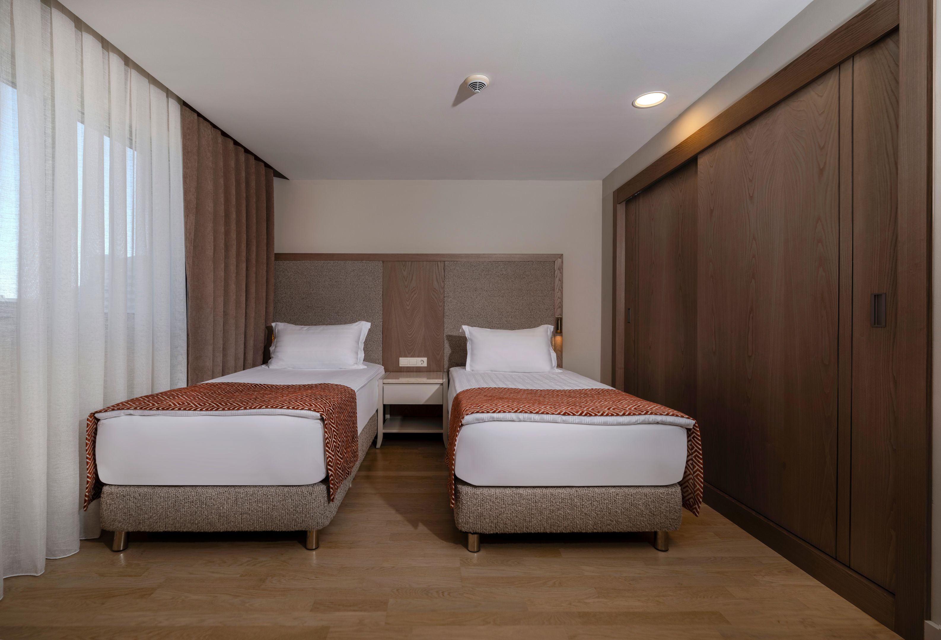 MELAS HOTEL LARA