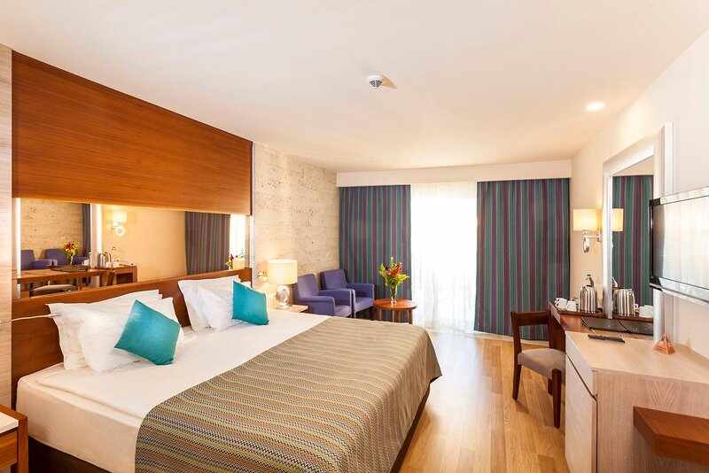 MELAS HOTEL LARA