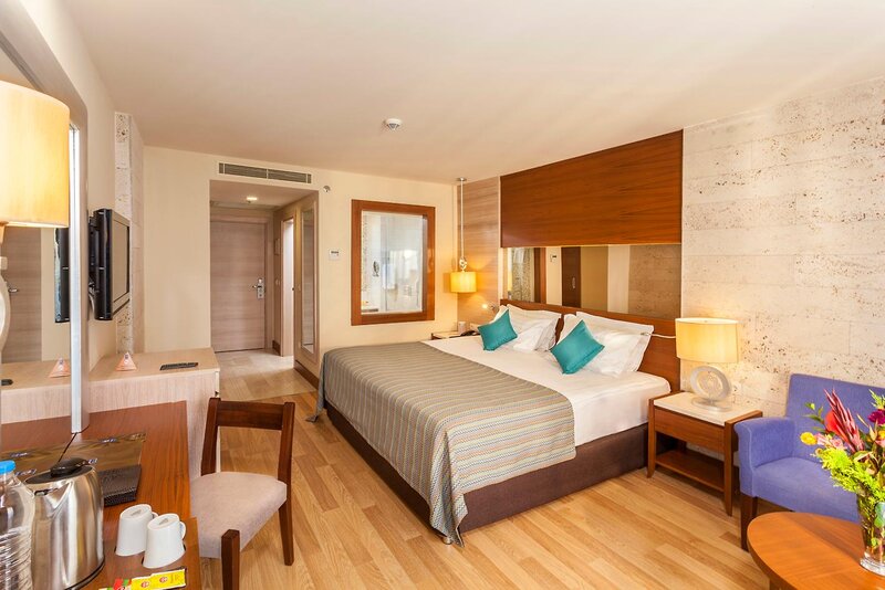 MELAS HOTEL LARA