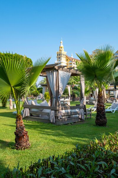 MELAS HOTEL LARA