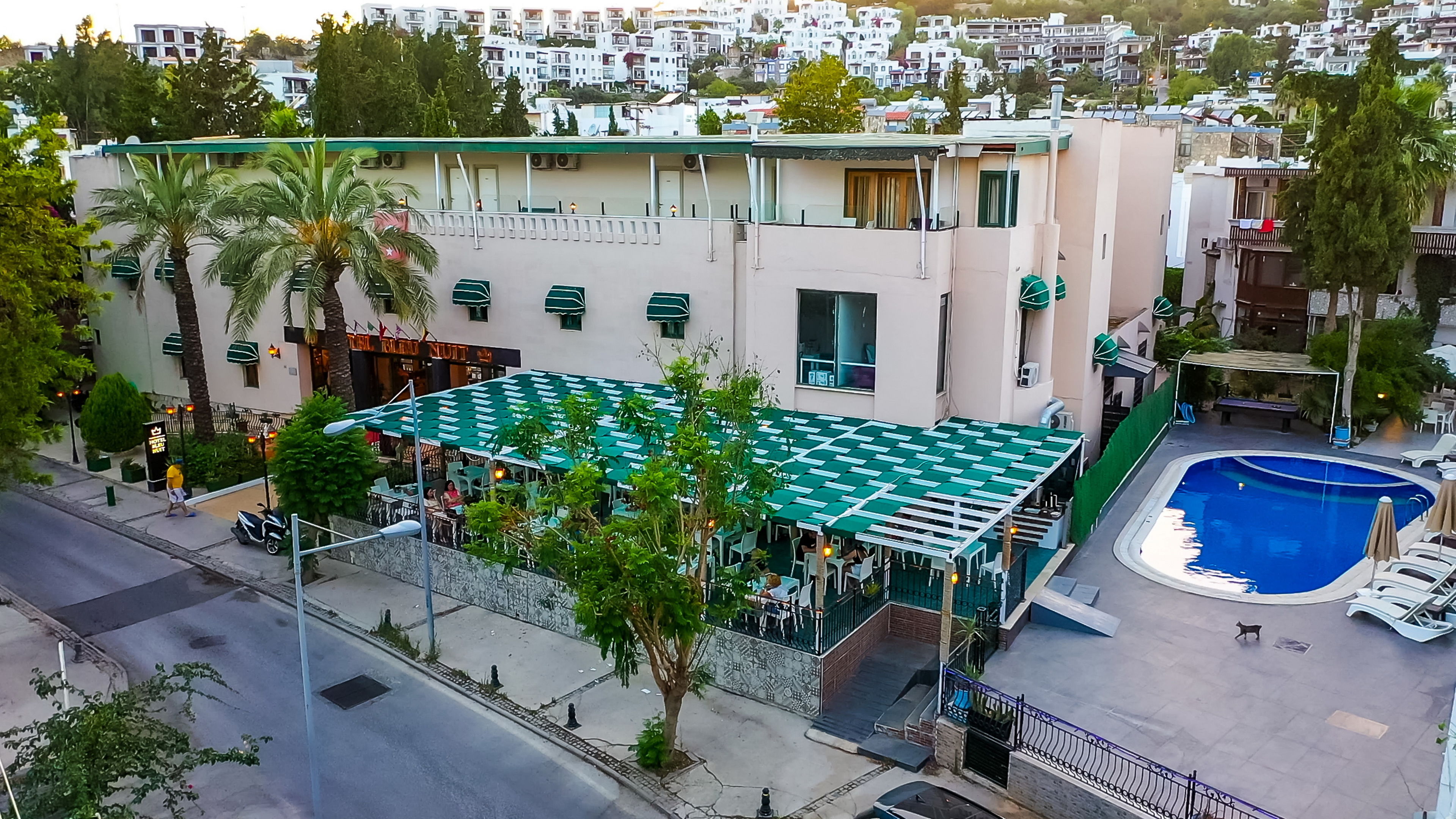 BLEU NUIT HOTEL