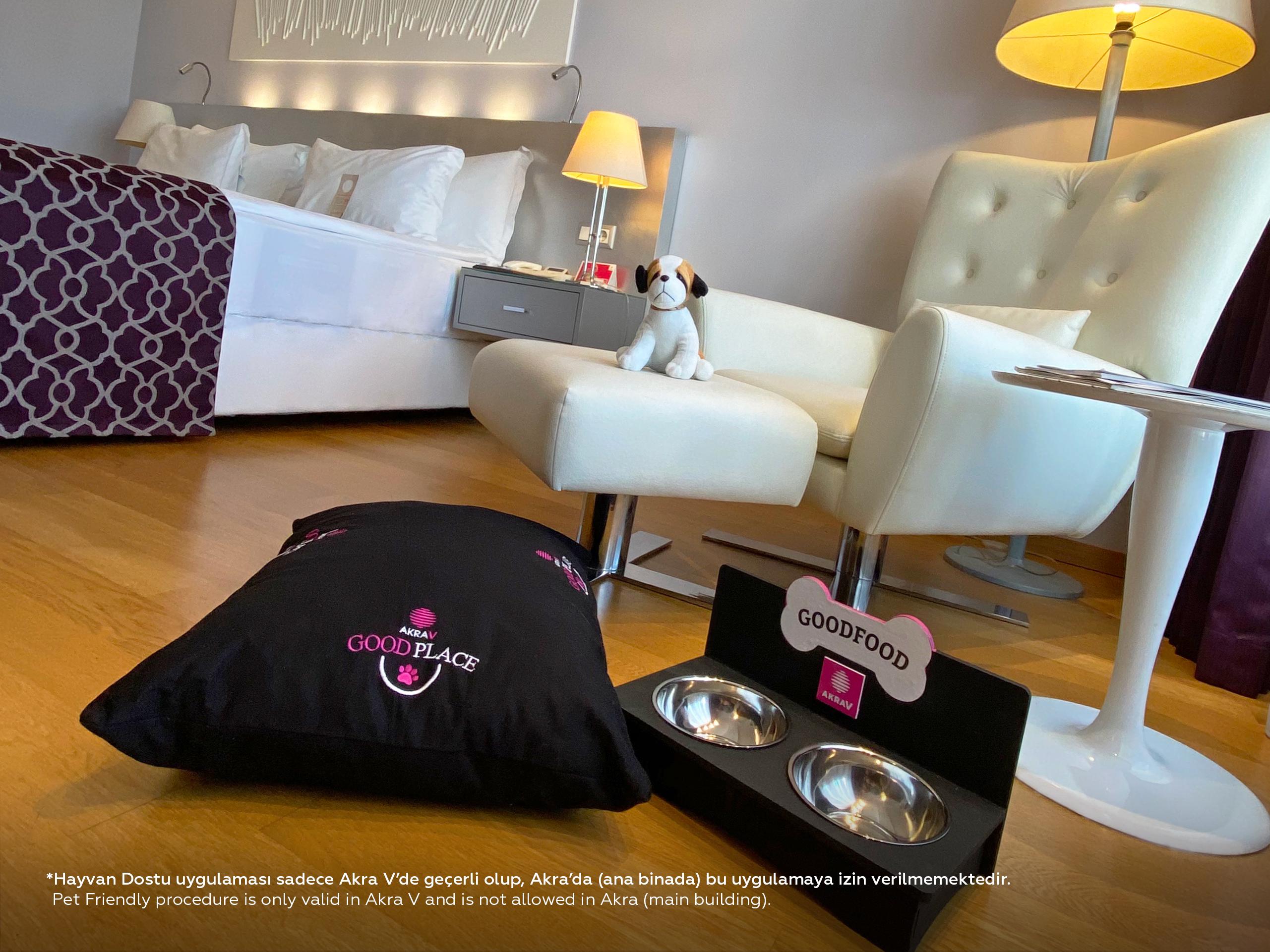 AKRA V HOTEL