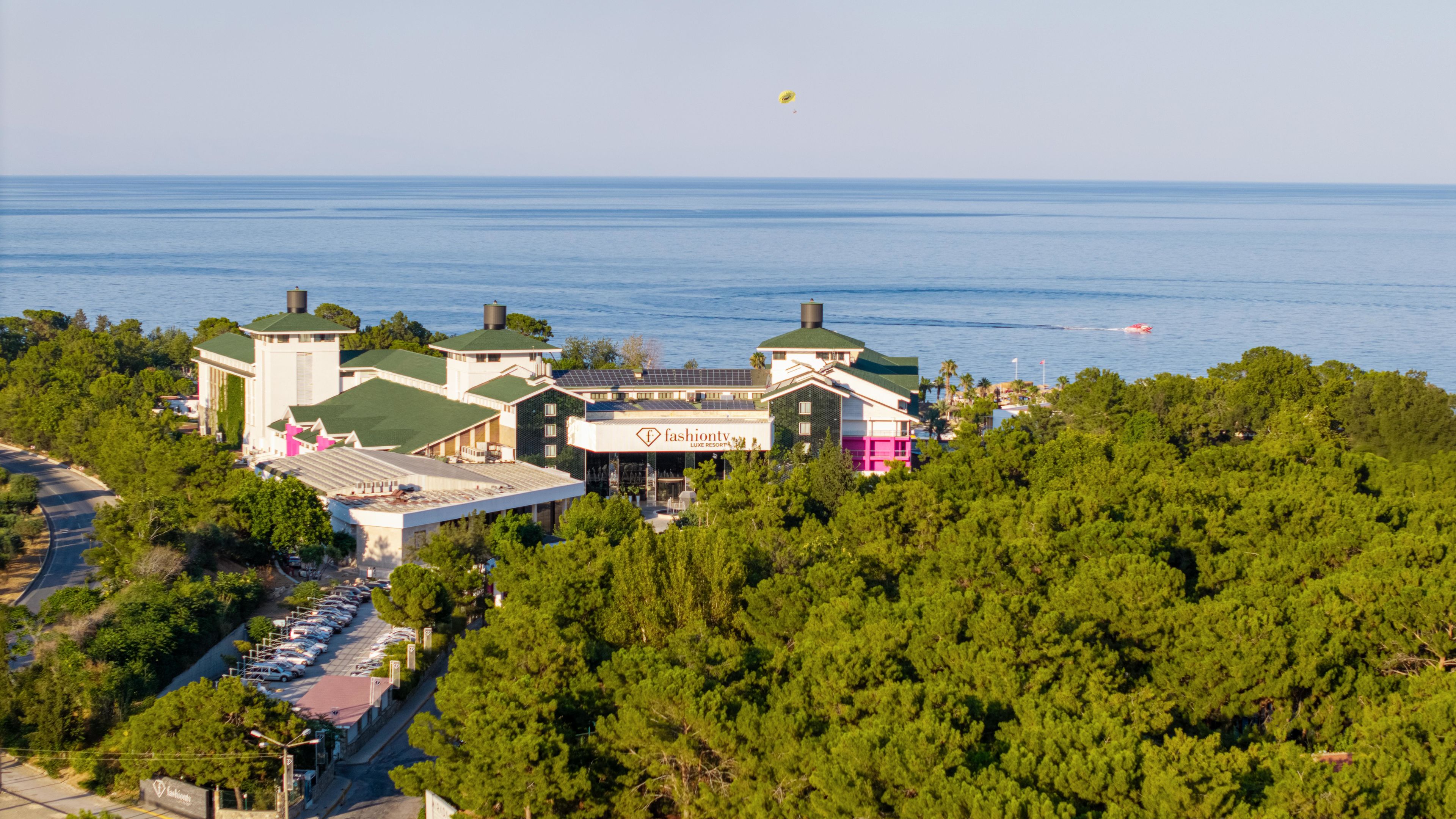 FASHIONTV LUXE RESORT