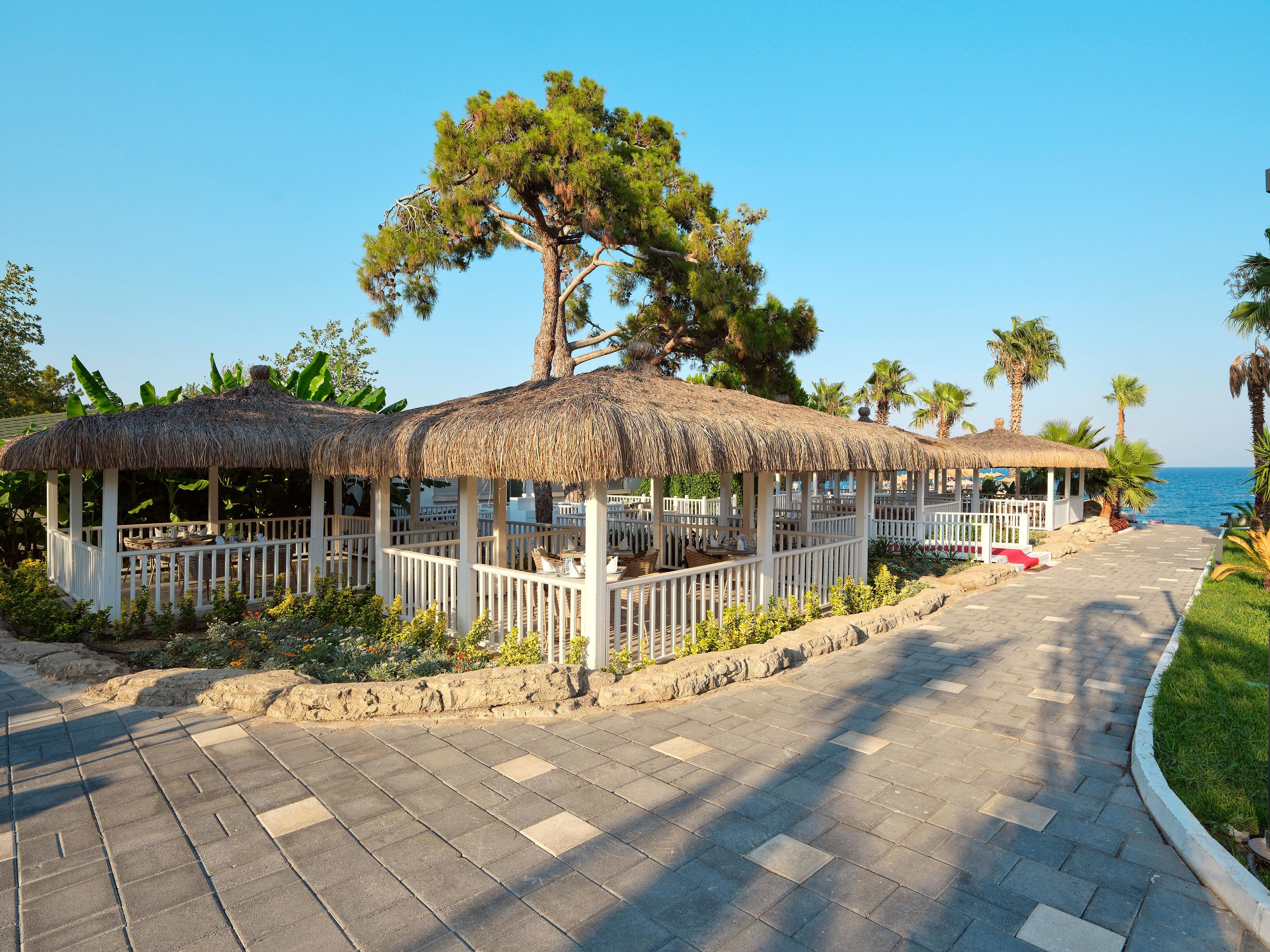 FASHIONTV LUXE RESORT