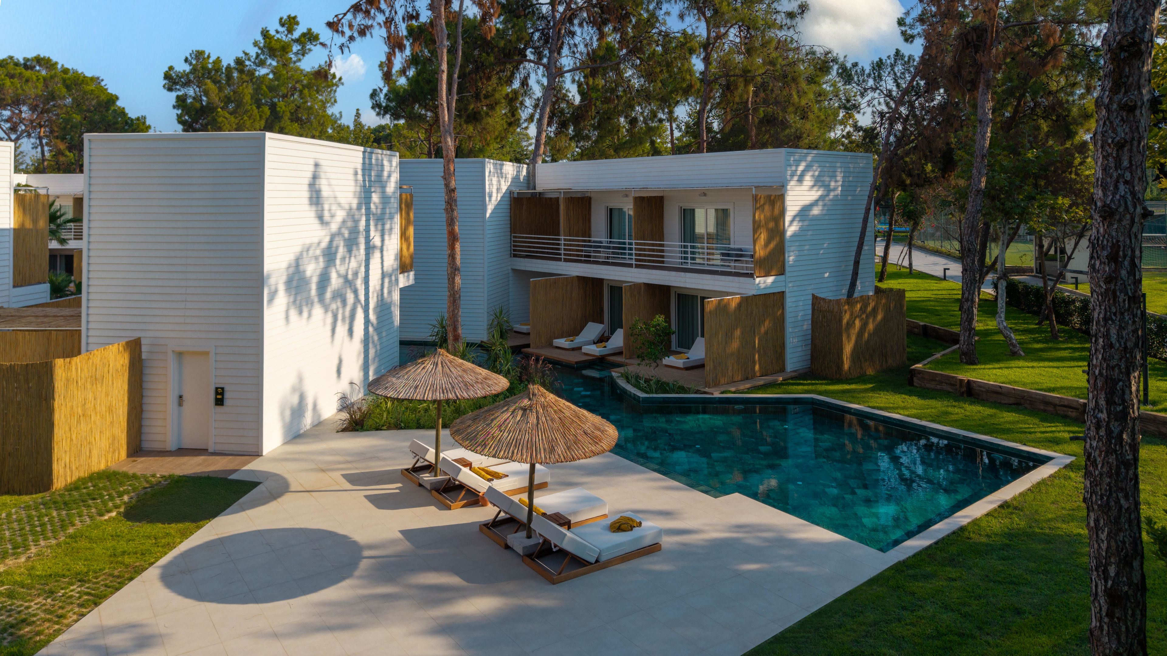 FASHIONTV LUXE RESORT
