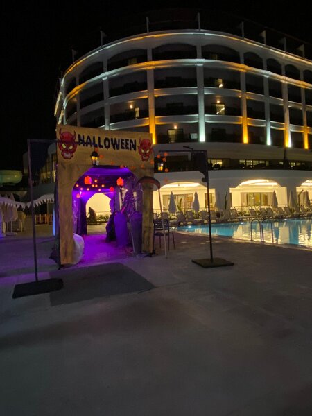 SIDE MOON PALACE HOTEL