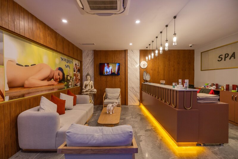 SIDE MOON PALACE HOTEL