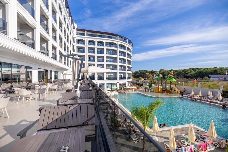 SIDE MOON PALACE HOTEL
