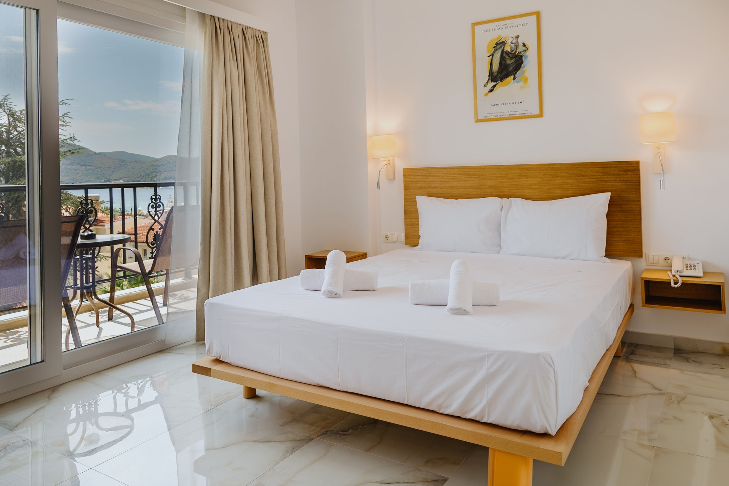 BLUE BAY HOTEL NEA IRAKLITSA