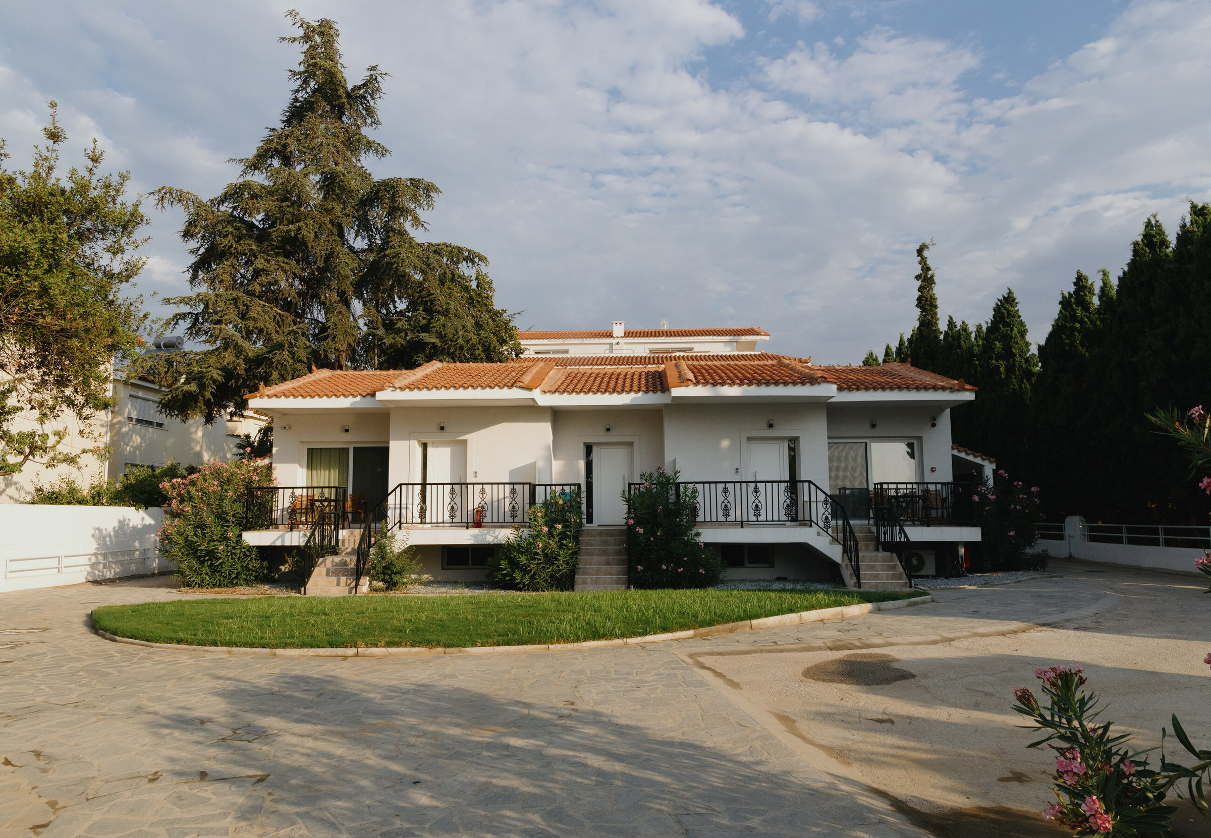 BLUE BAY HOTEL NEA IRAKLITSA